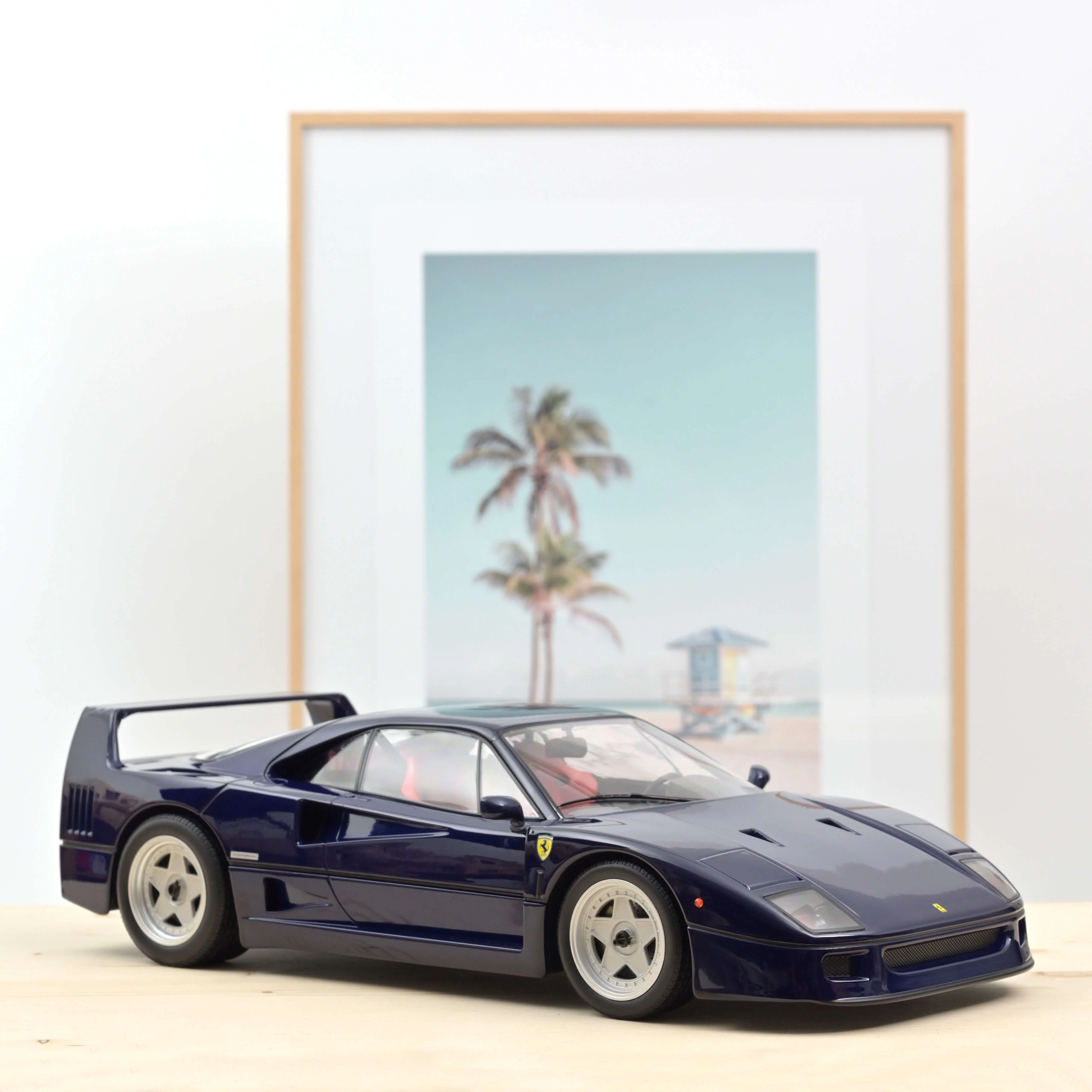 Ferrari F40 1987 Bleu métallisé 1/12 - Image 4