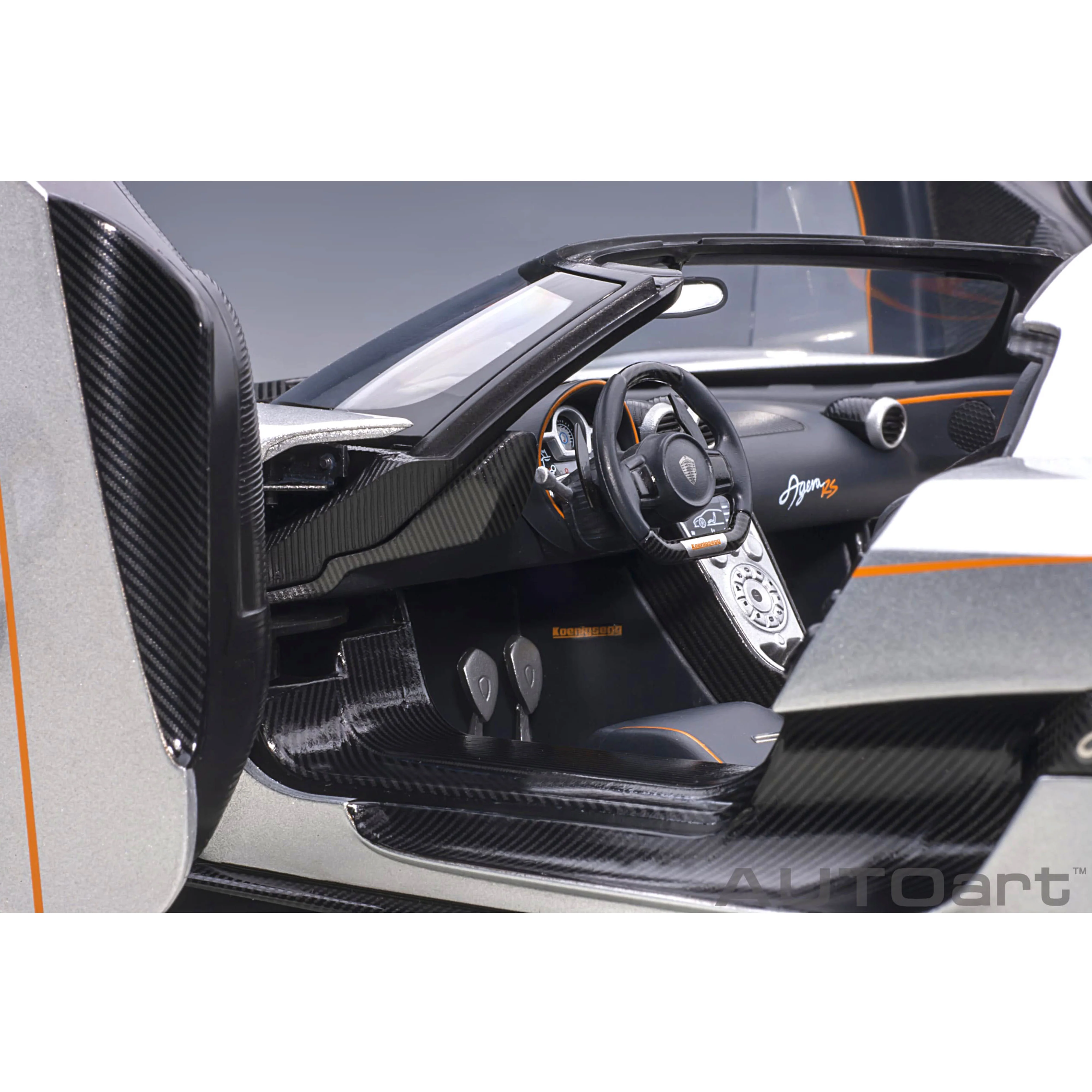 Koeinigsegg Agera RS Lune Argentée /Carbone 1/18 - Image 10