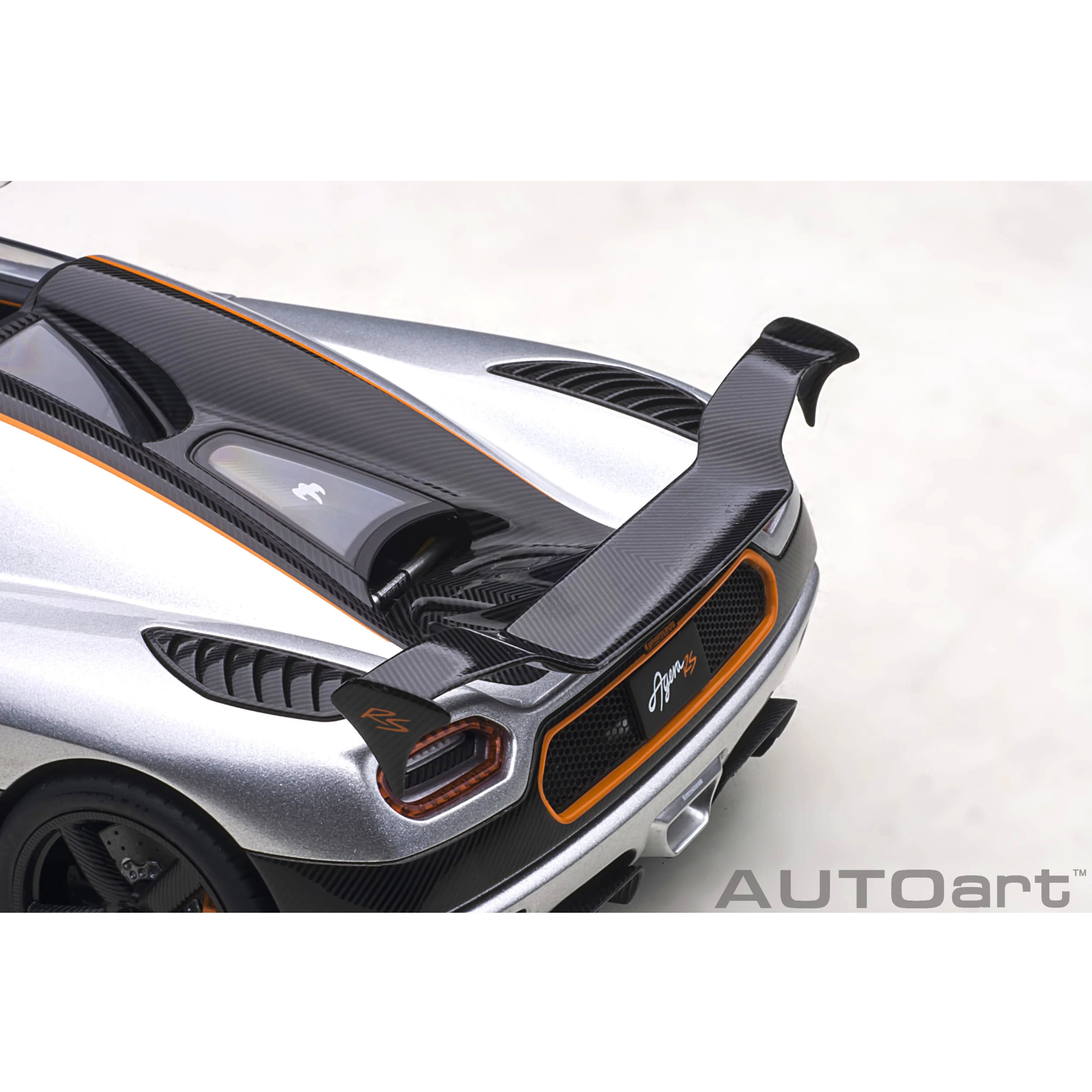 Koeinigsegg Agera RS Lune Argentée /Carbone 1/18 - Image 11