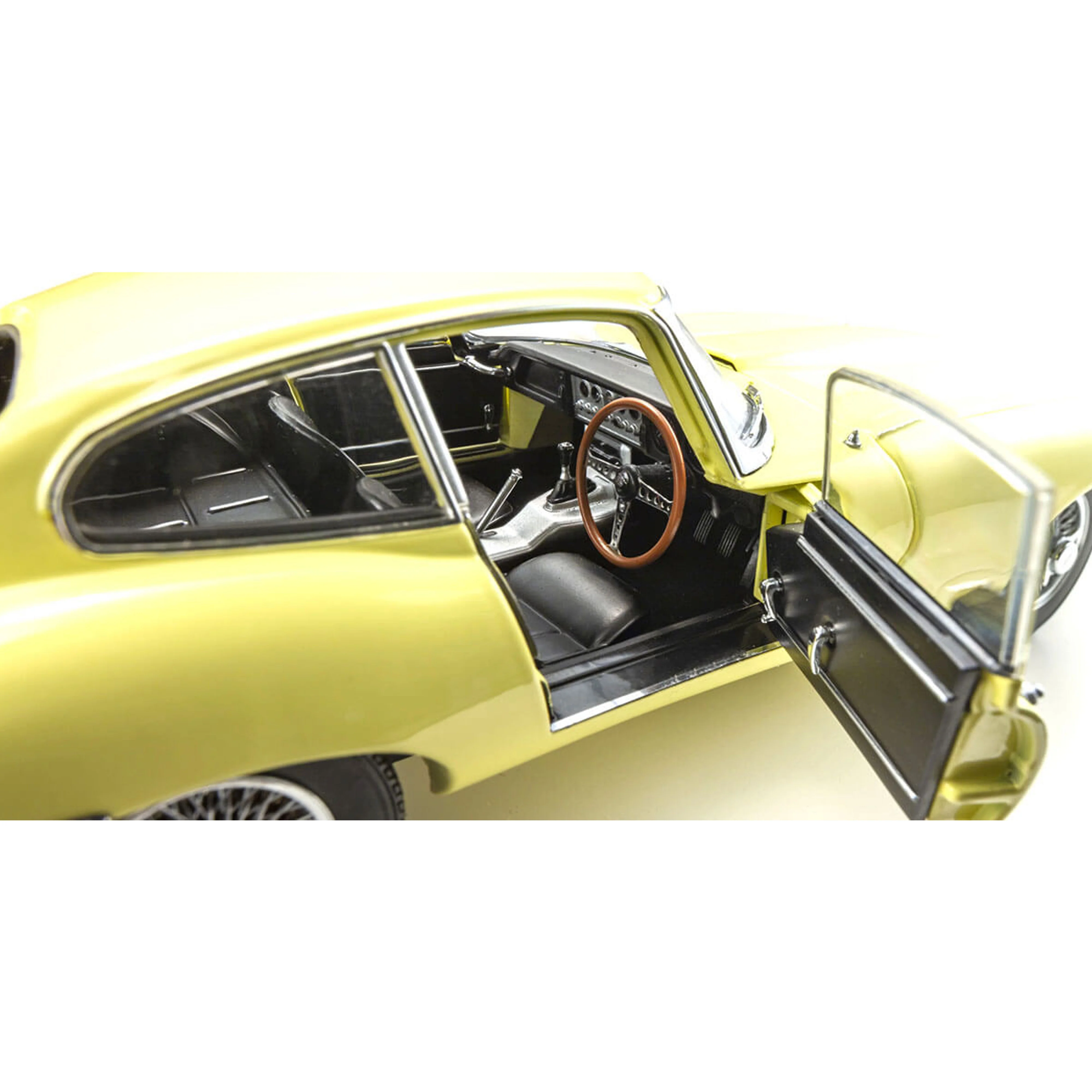Jaguar E-Type Jaune Clair 1/18 - Image 4