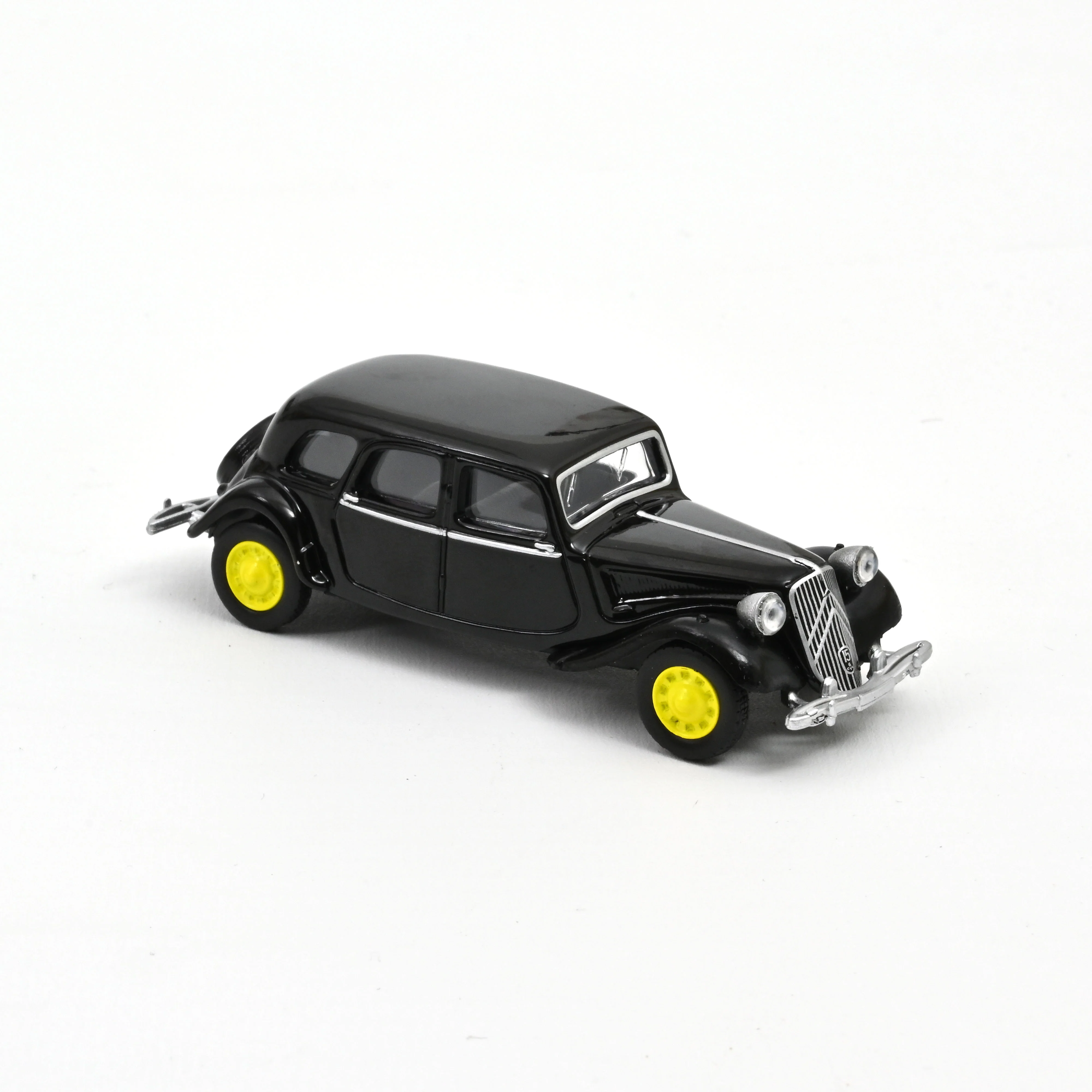 Citroën Traction Noir 1/64