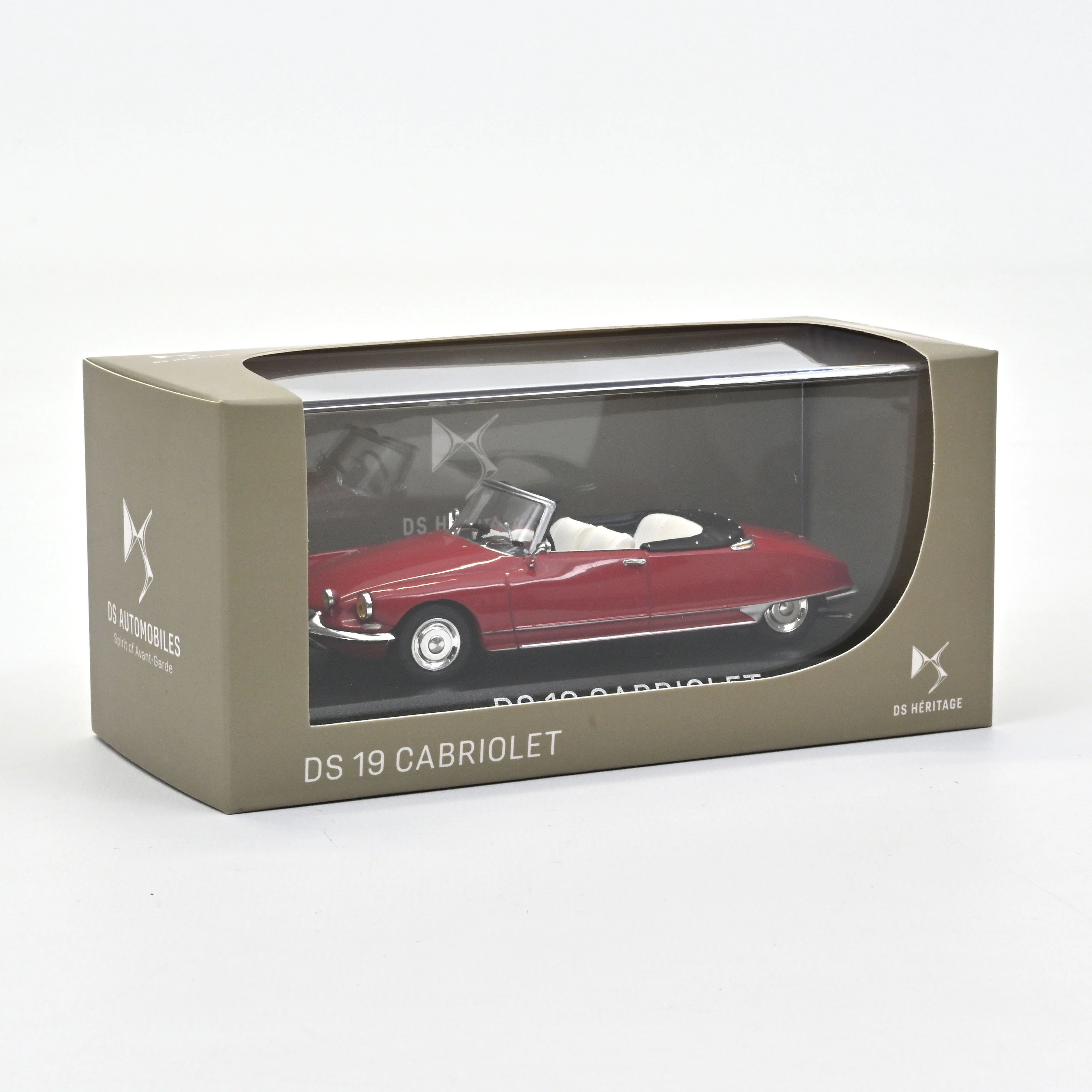 DS 19 Cabriolet Rouge Cornaline 1/43 - Image 2