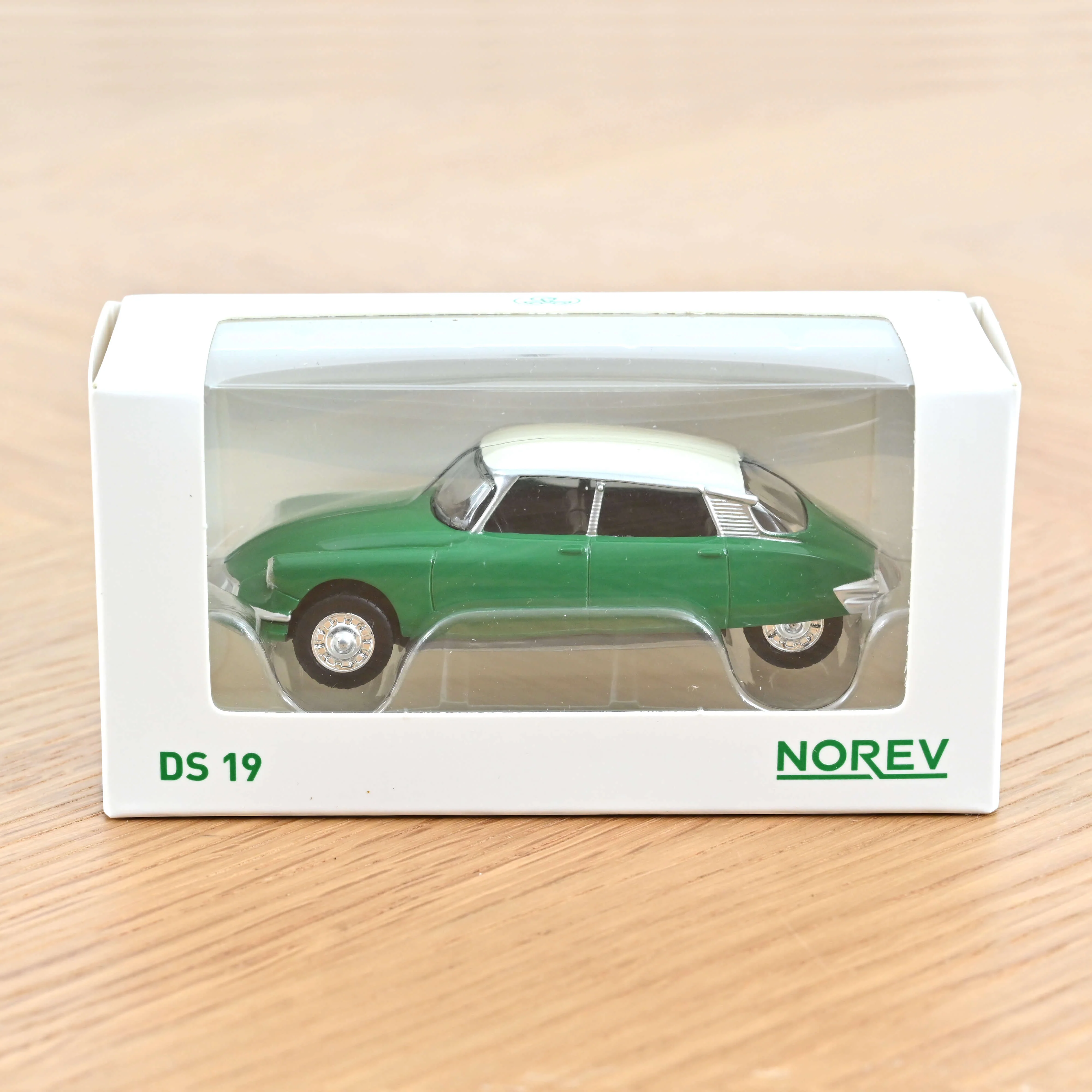 Citroën DS 19 1958 Vert et toit Blanc 1/58 - Image 2