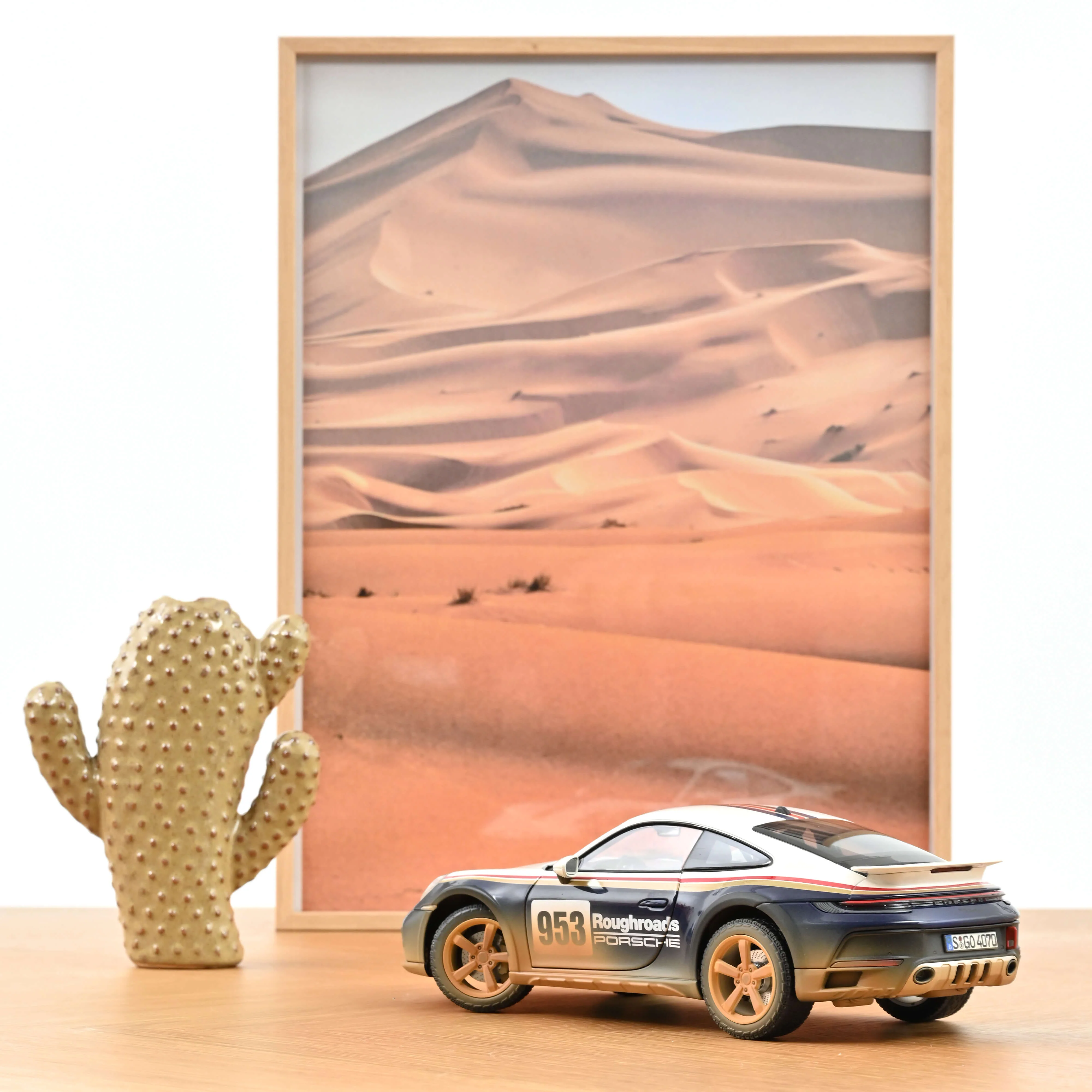 Porsche 911 Dakar Roughroads effet sable 1/18 - 500pcs - Image 3