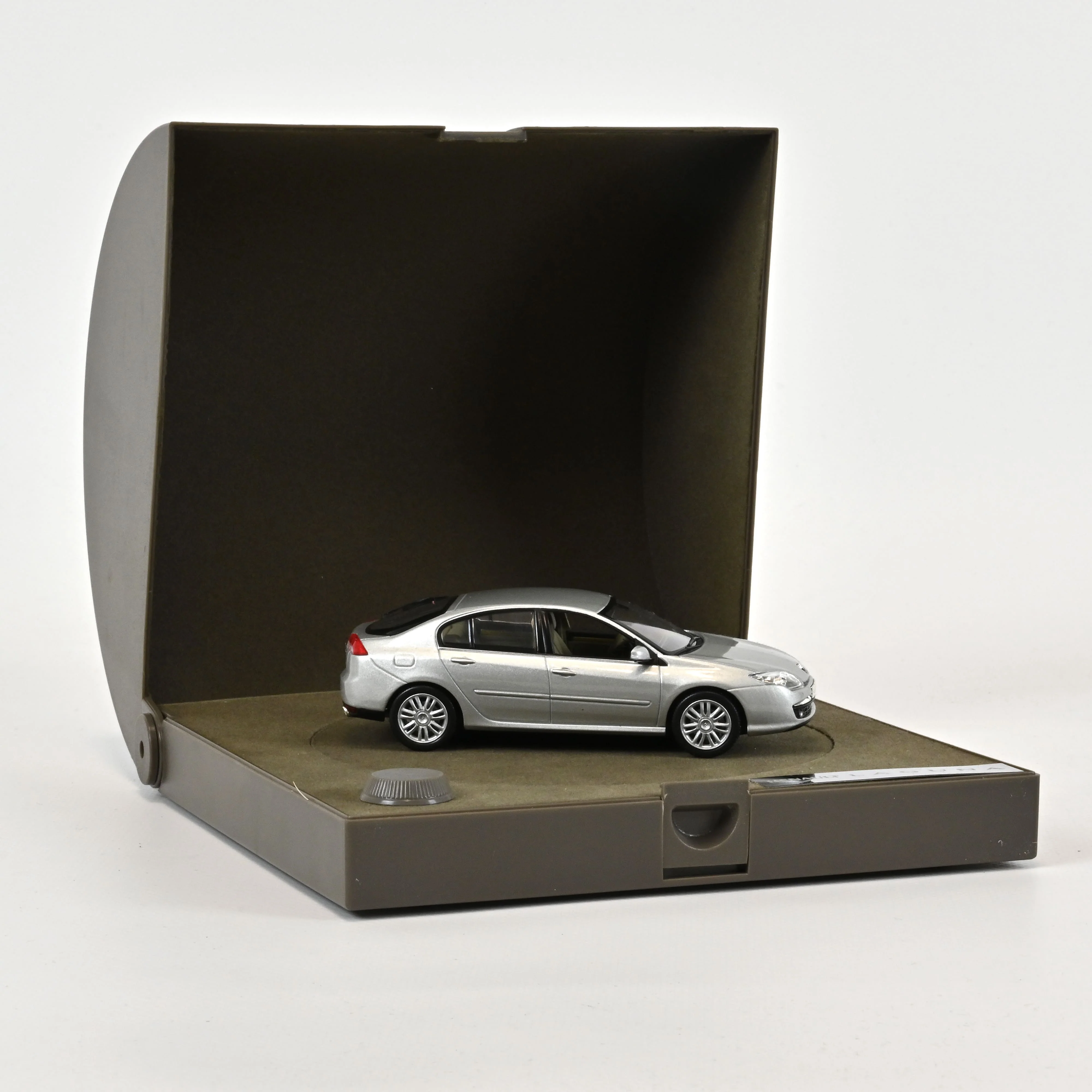 Renault Laguna X91 Berline Gris 1/43