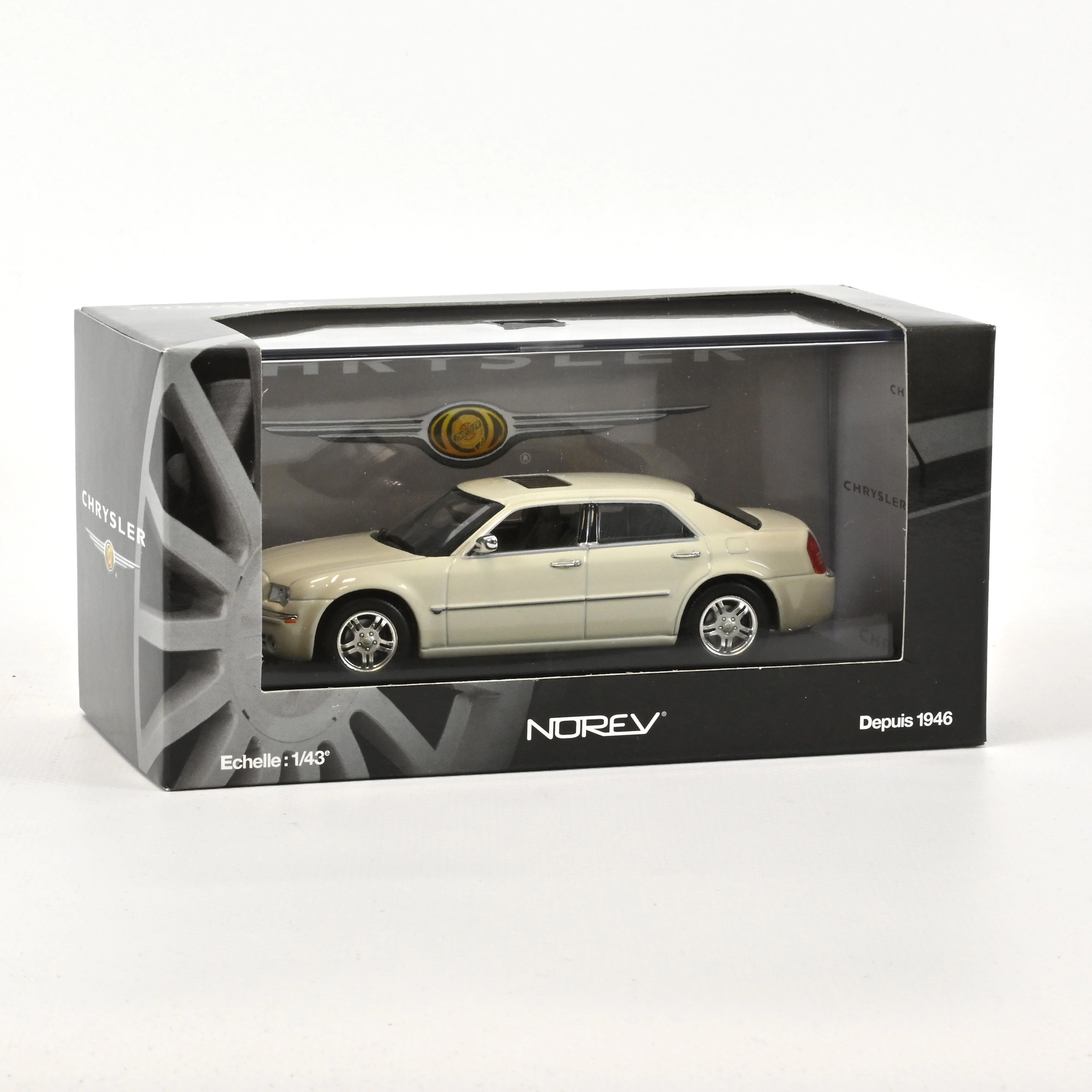 Chrysler 300 C 2005 Vanille 1/43