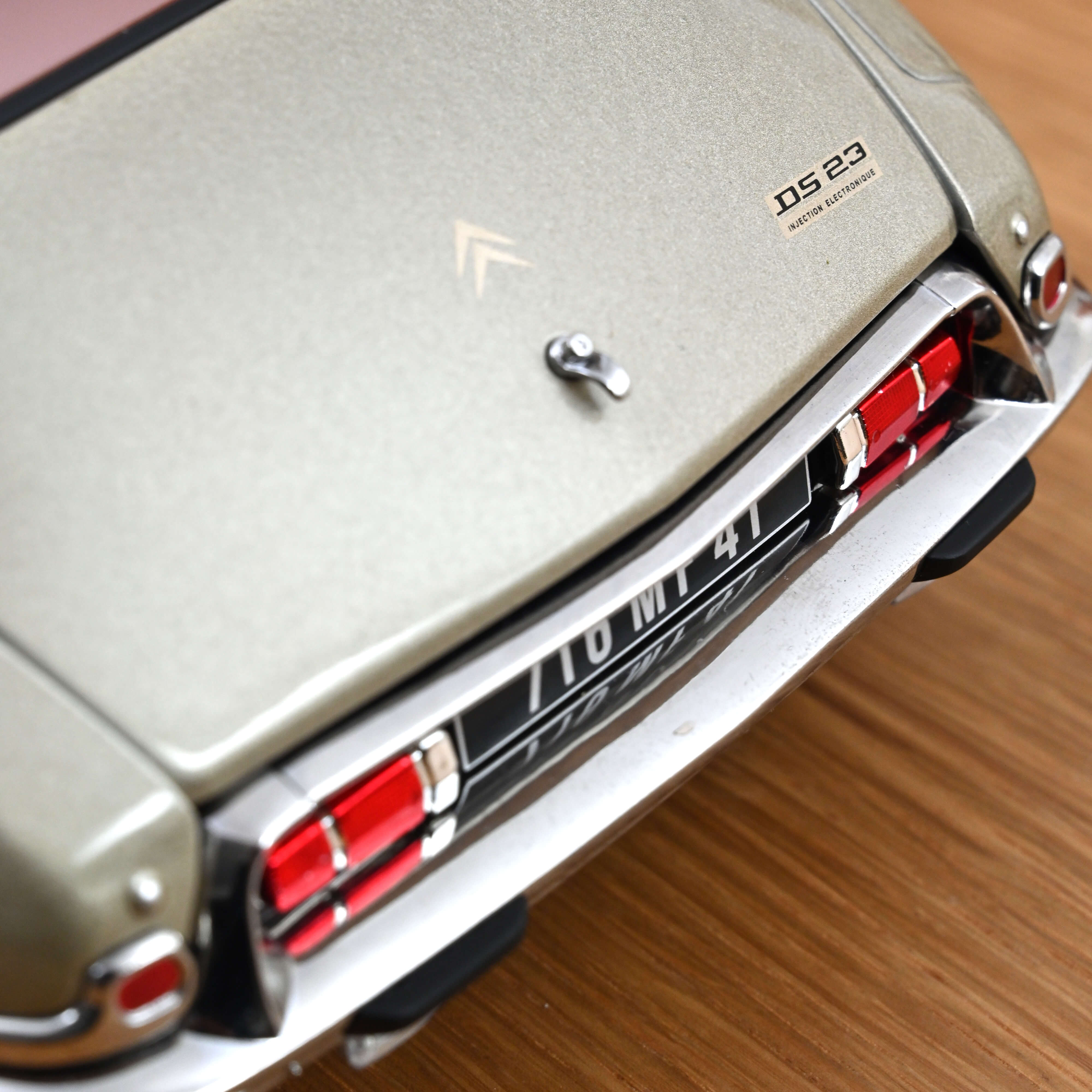 Citroën DS 23 Pallas 1973 Beige Tholonnet 1/12 - Image 5