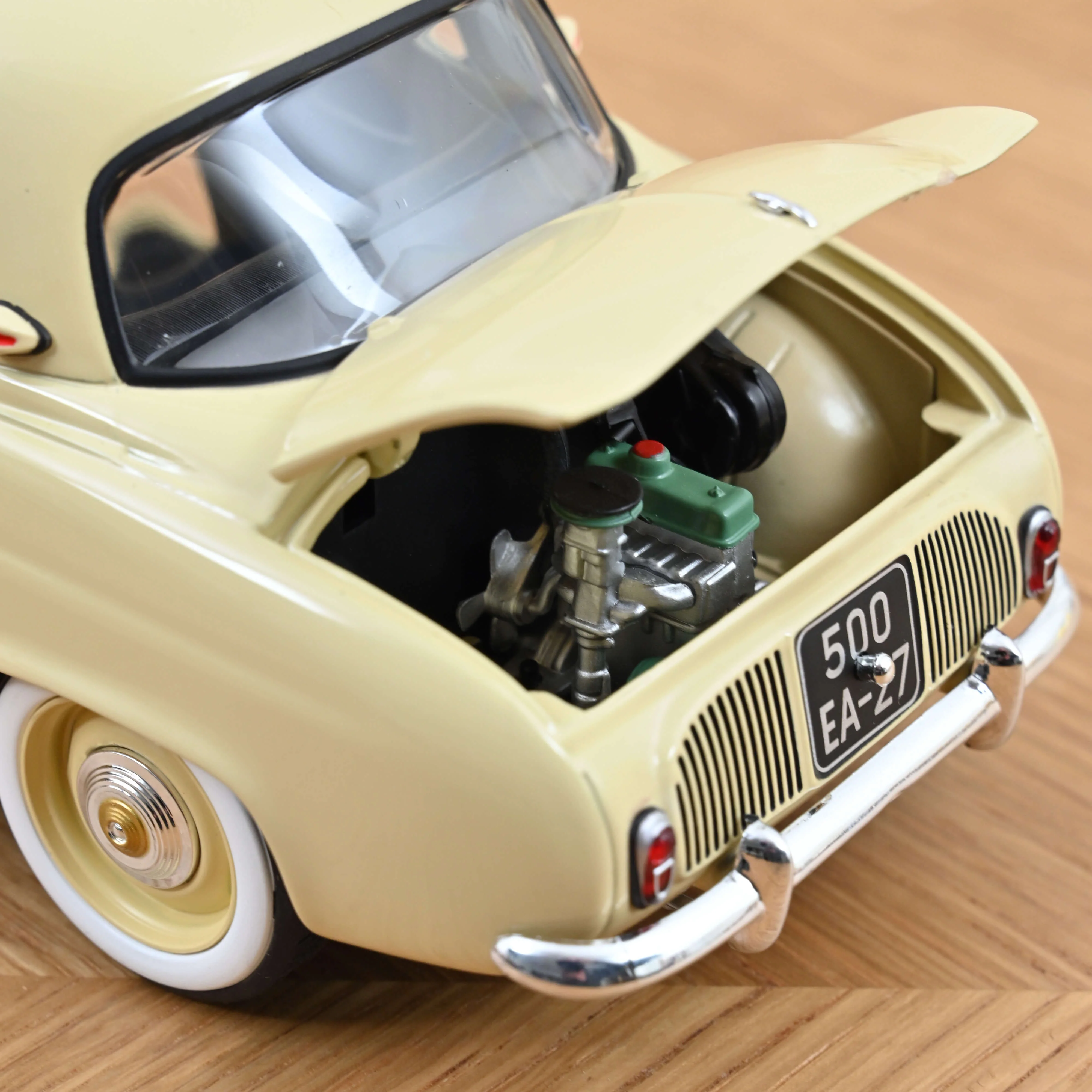 Renault Dauphine 1958 Beige 1/18 - Image 3