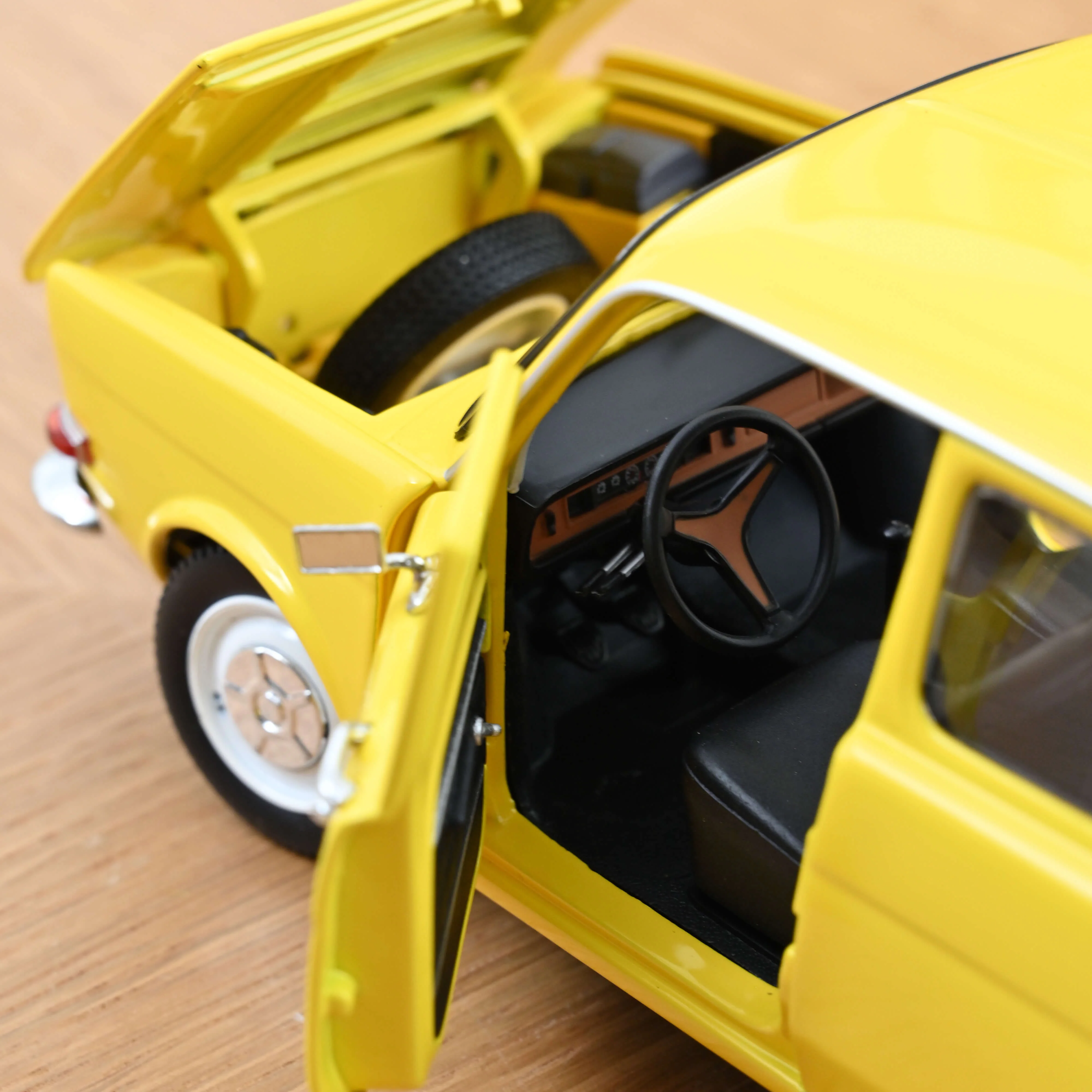 Simca 1000 LS 1974 Jaune Maya 1/18 - Image 5