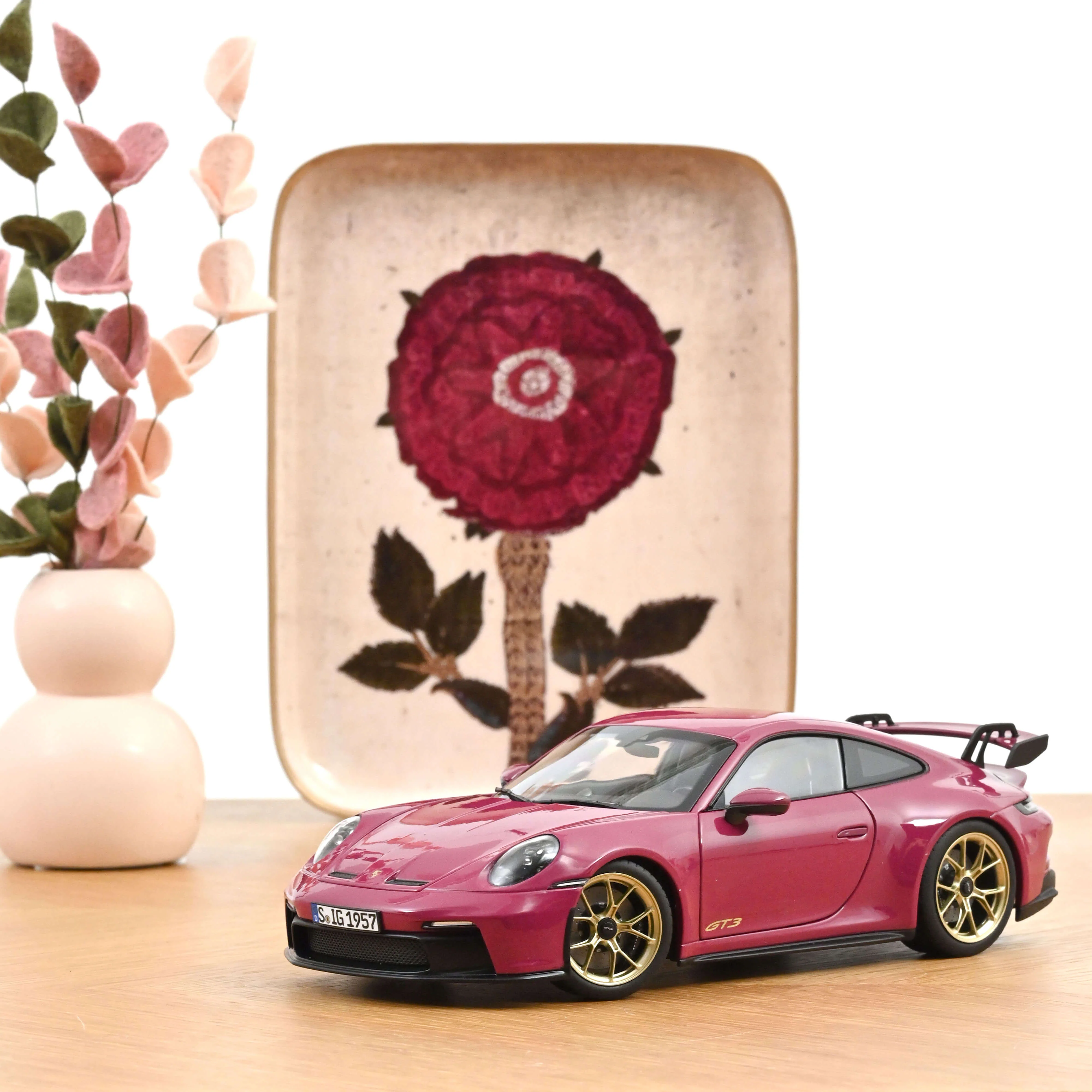 Porsche 911 GT3 2021 Ruby Star Neo 1/18