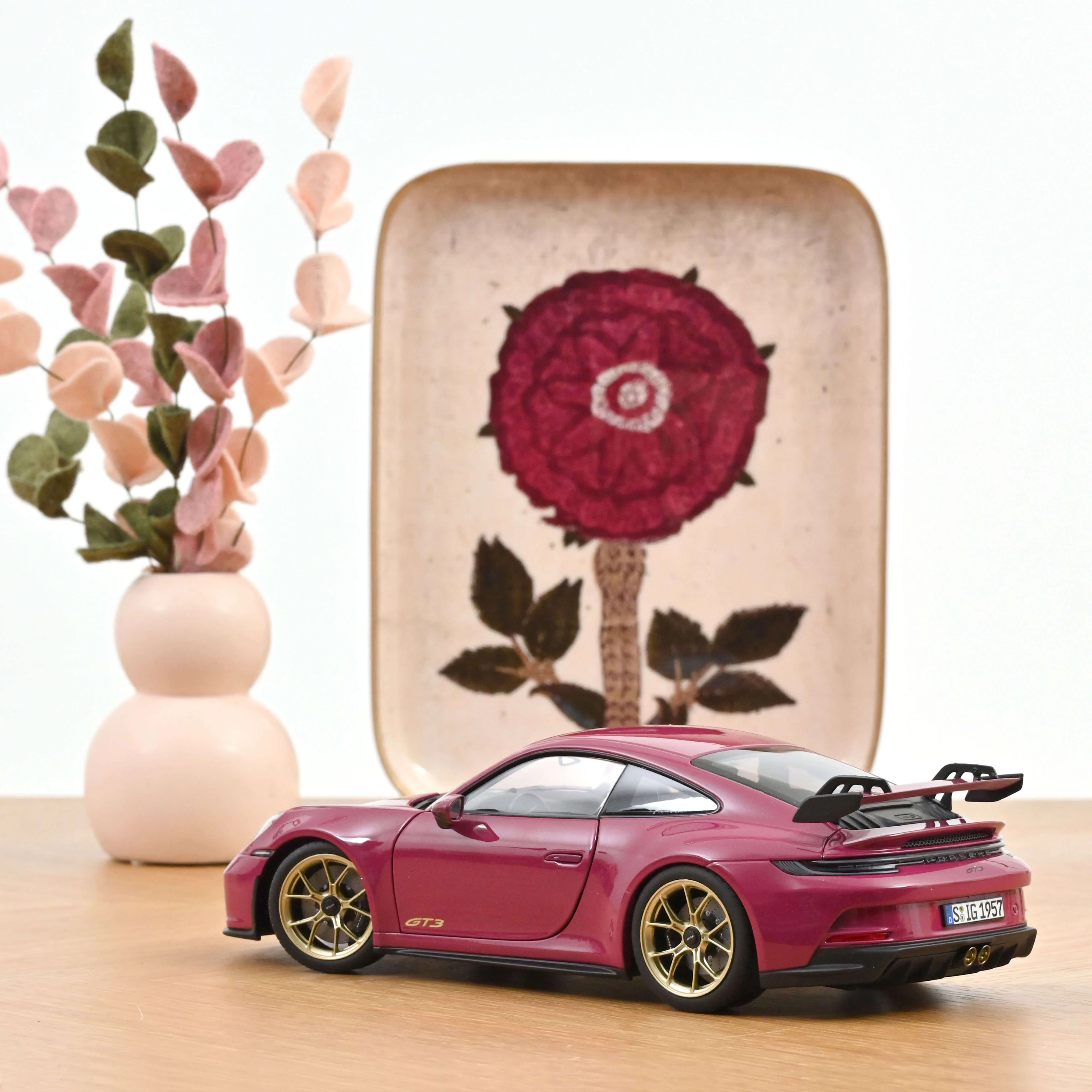 Porsche 911 GT3 2021 Ruby Star Neo 1/18 - Image 3