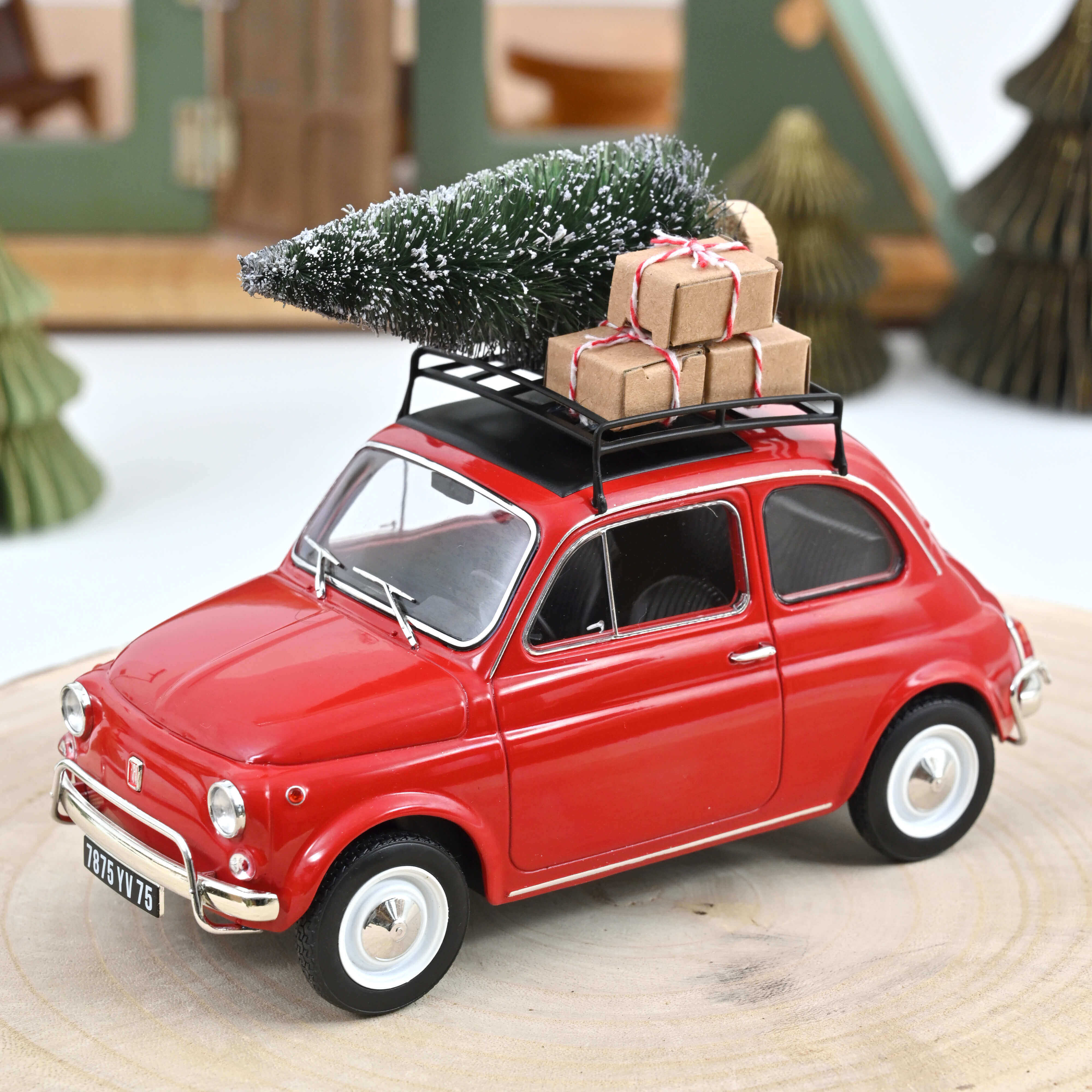 Fiat 500 L 1968 Rouge Noël 1/18 - Image 3