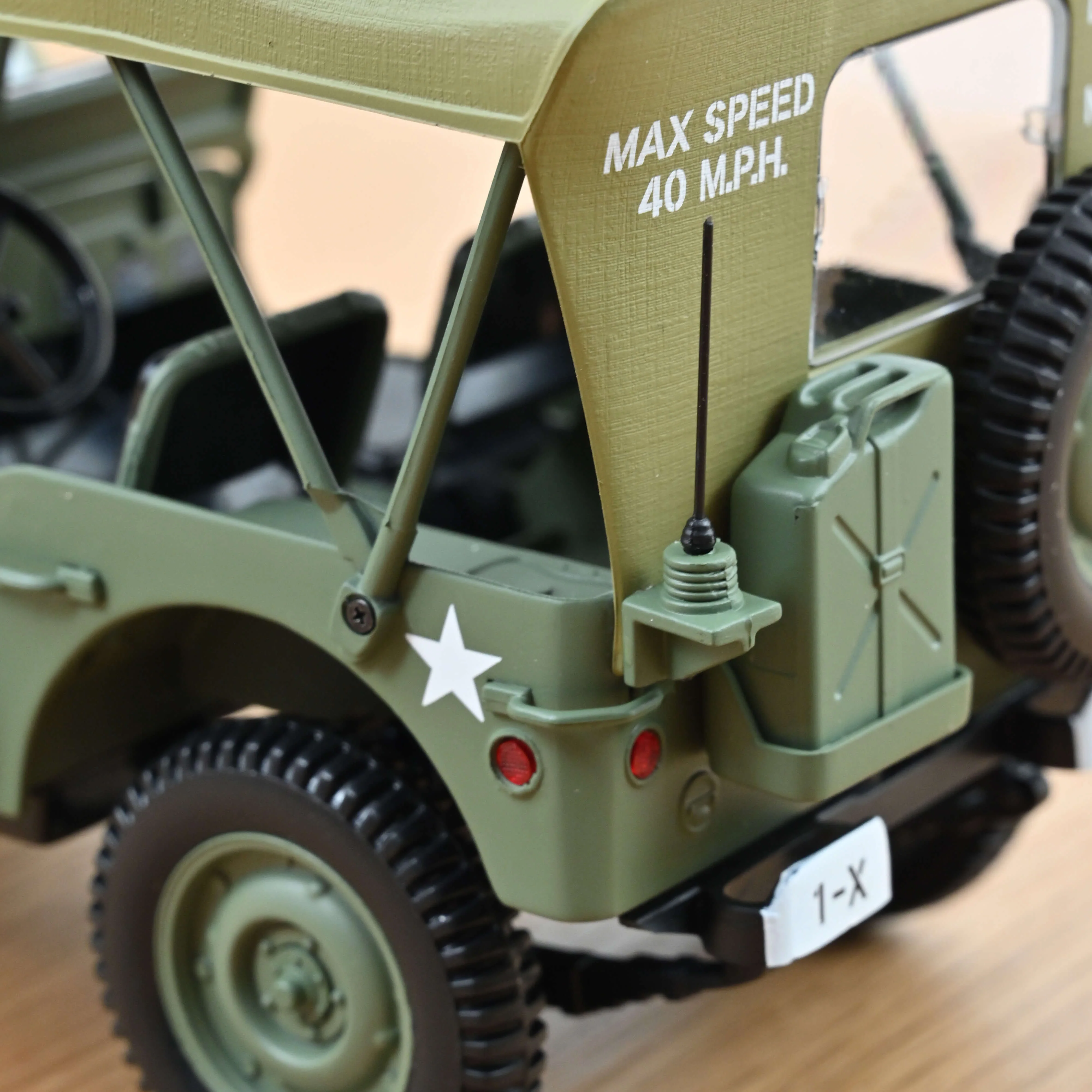 Jeep Militaire 1944 1st Div Inf HQ 1/18 - 200pcs - Image 5