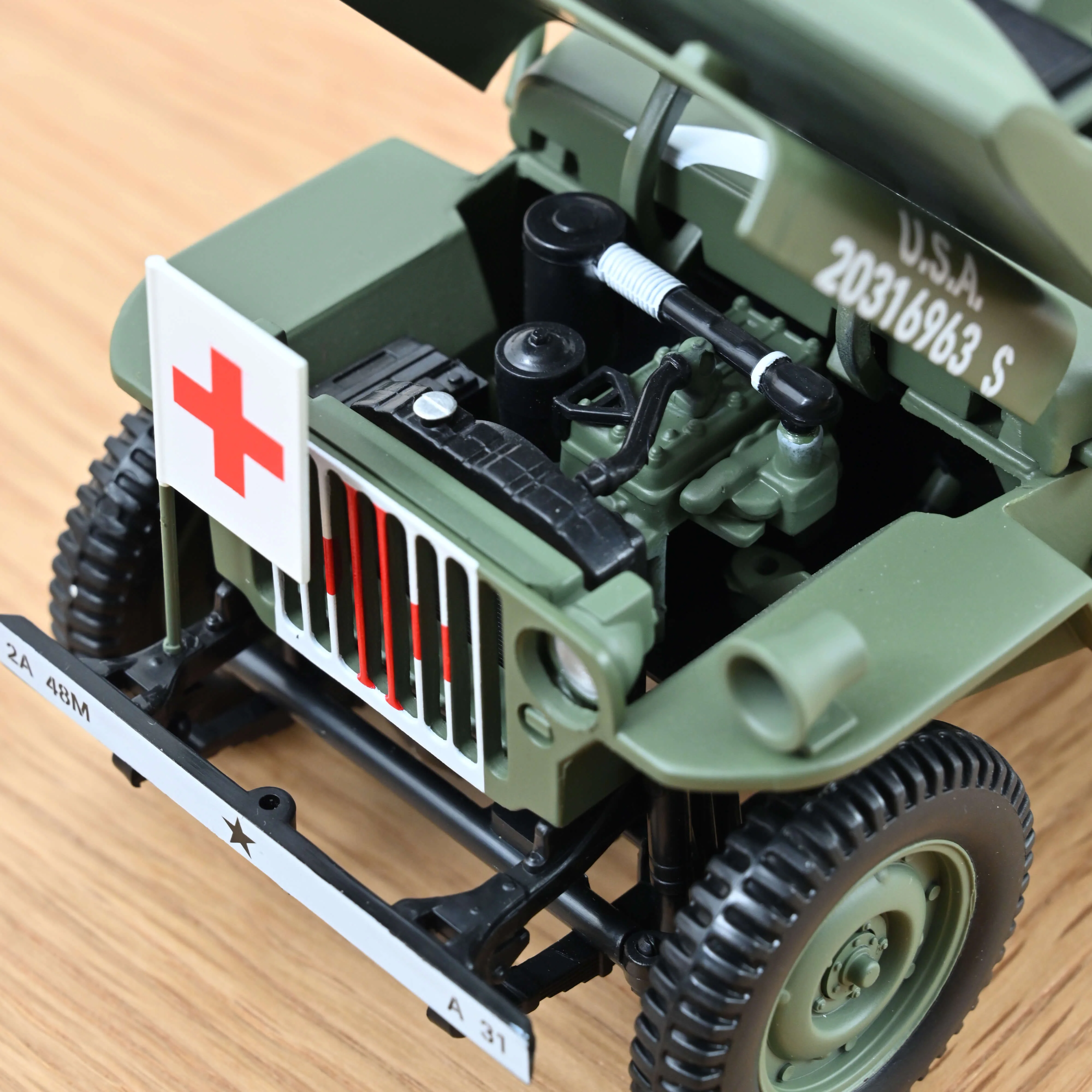 Jeep Militaire 1944 Ambulance 1/18 - 200 pcs - Image 4