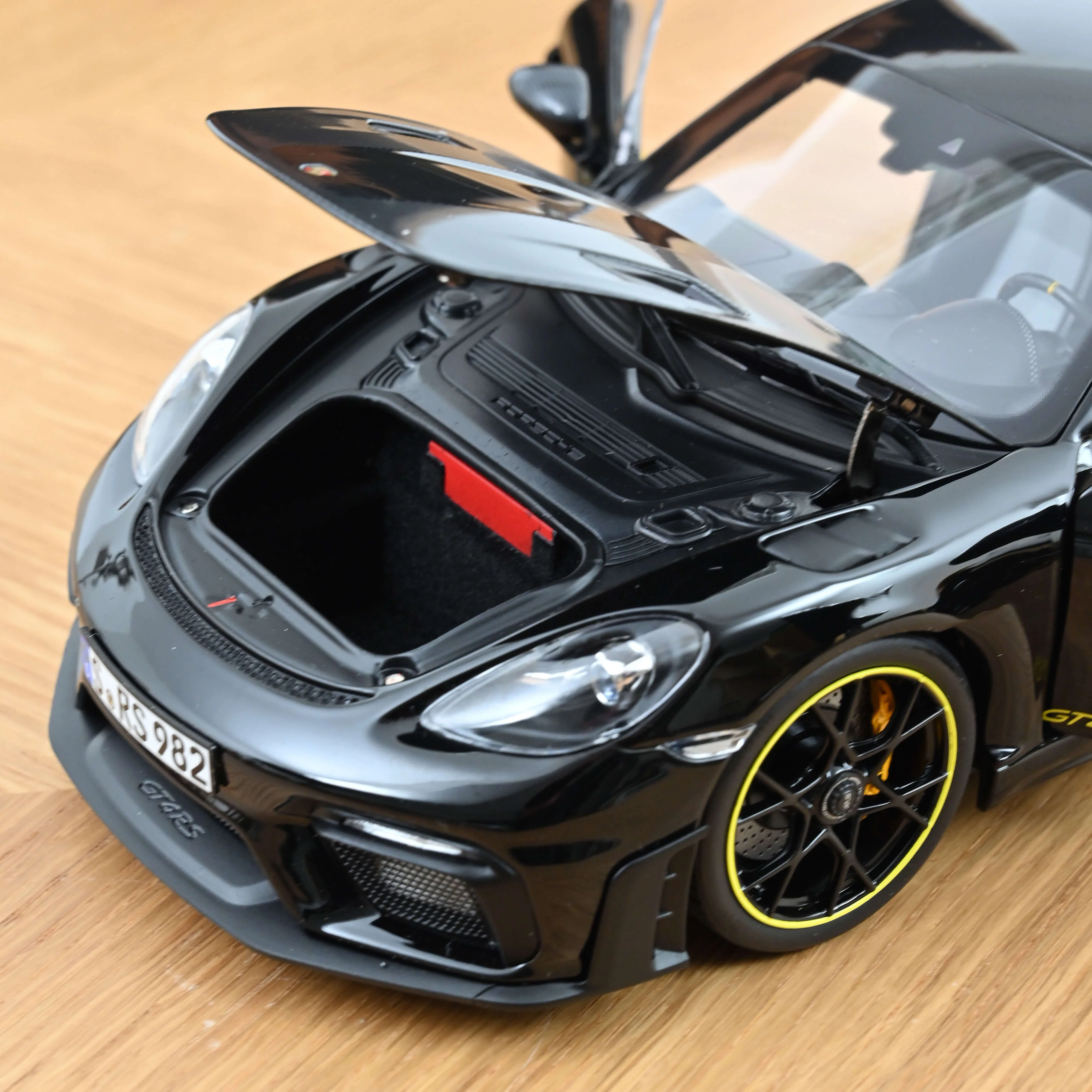Porsche Cayman GT4 RS Pack Weissach 2023 Noir 1/18 - 300pcs - Image 5
