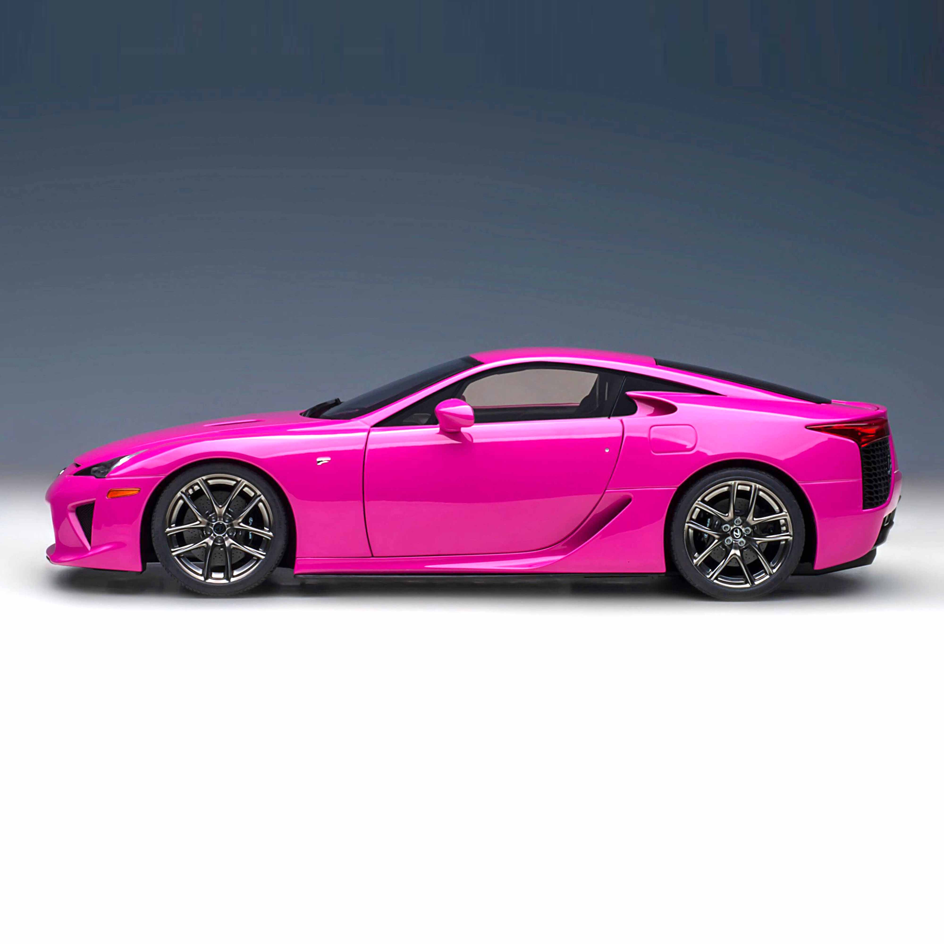 Lexus LFA Rose passionné 1/18 - Image 3