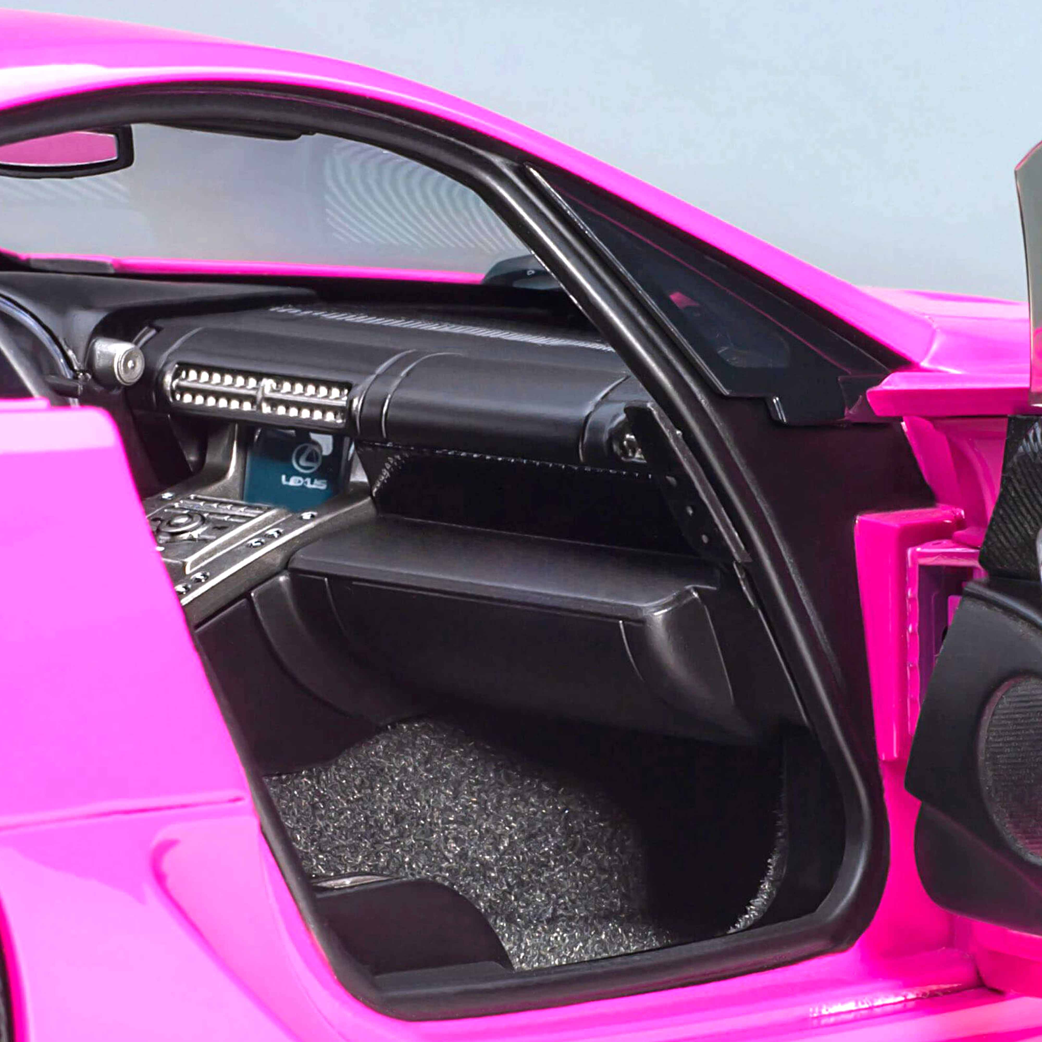 Lexus LFA Rose passionné 1/18 - Image 9