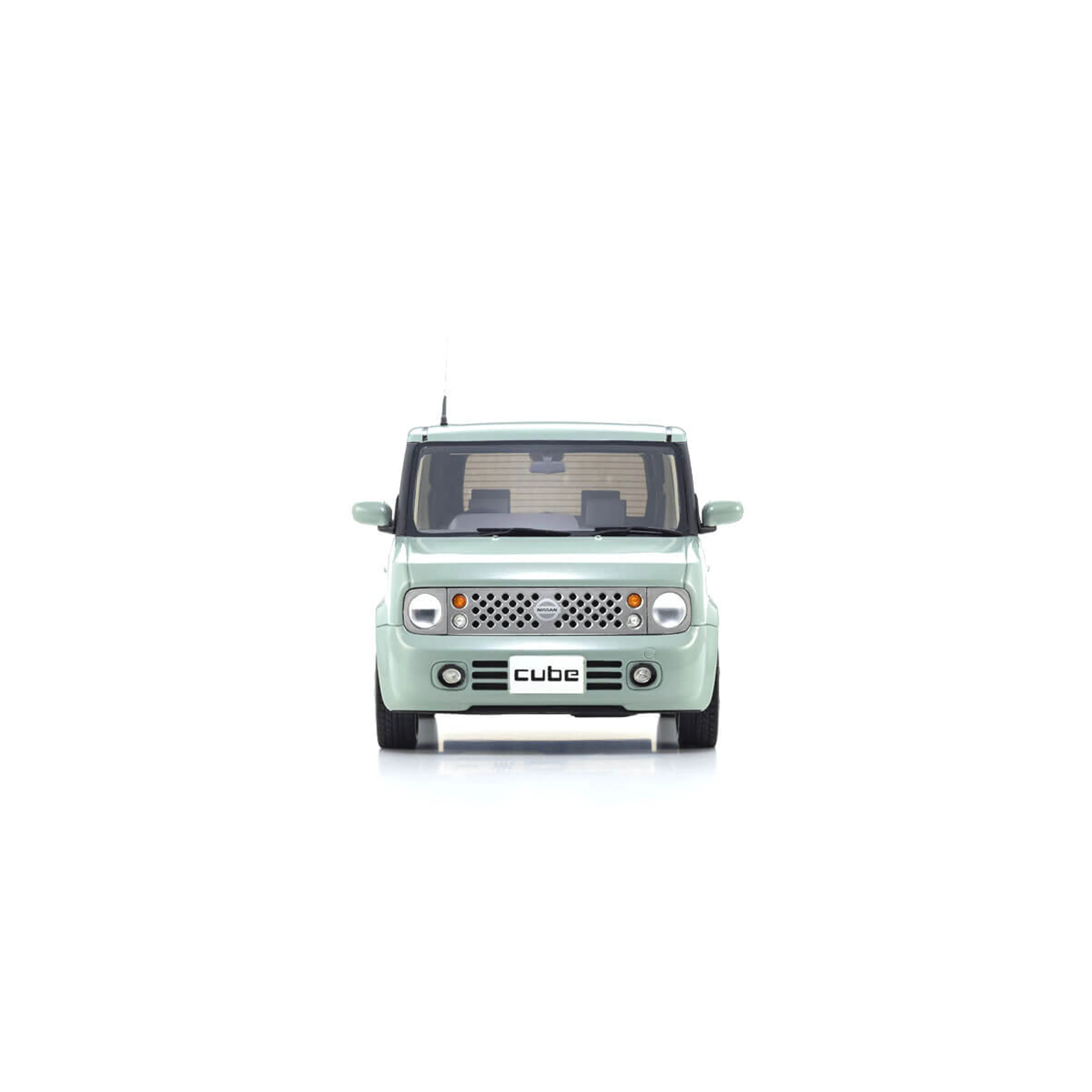 Nissan CUBE Menthe Aquatique 1/18 - Image 4