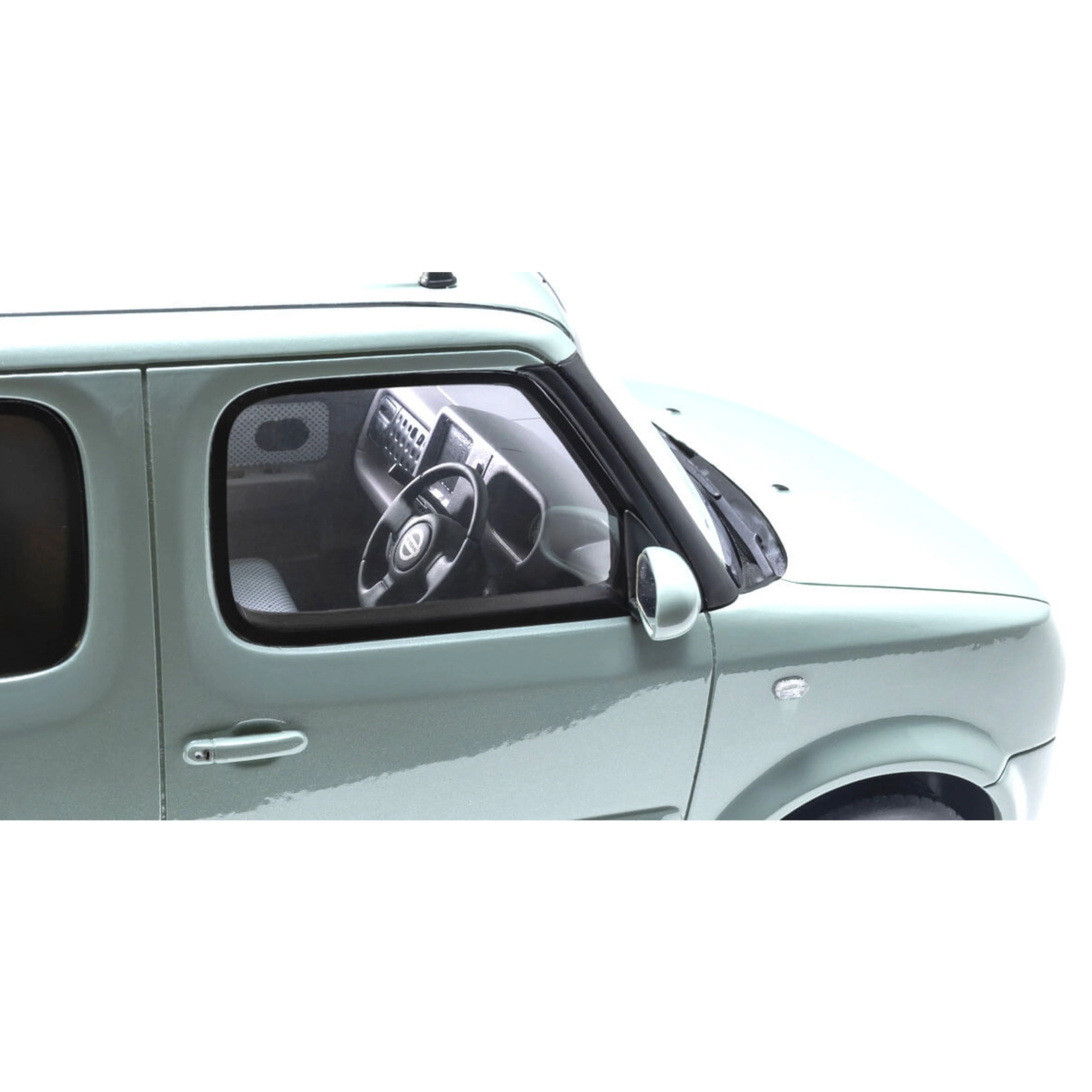 Nissan CUBE Menthe Aquatique 1/18 - Image 9
