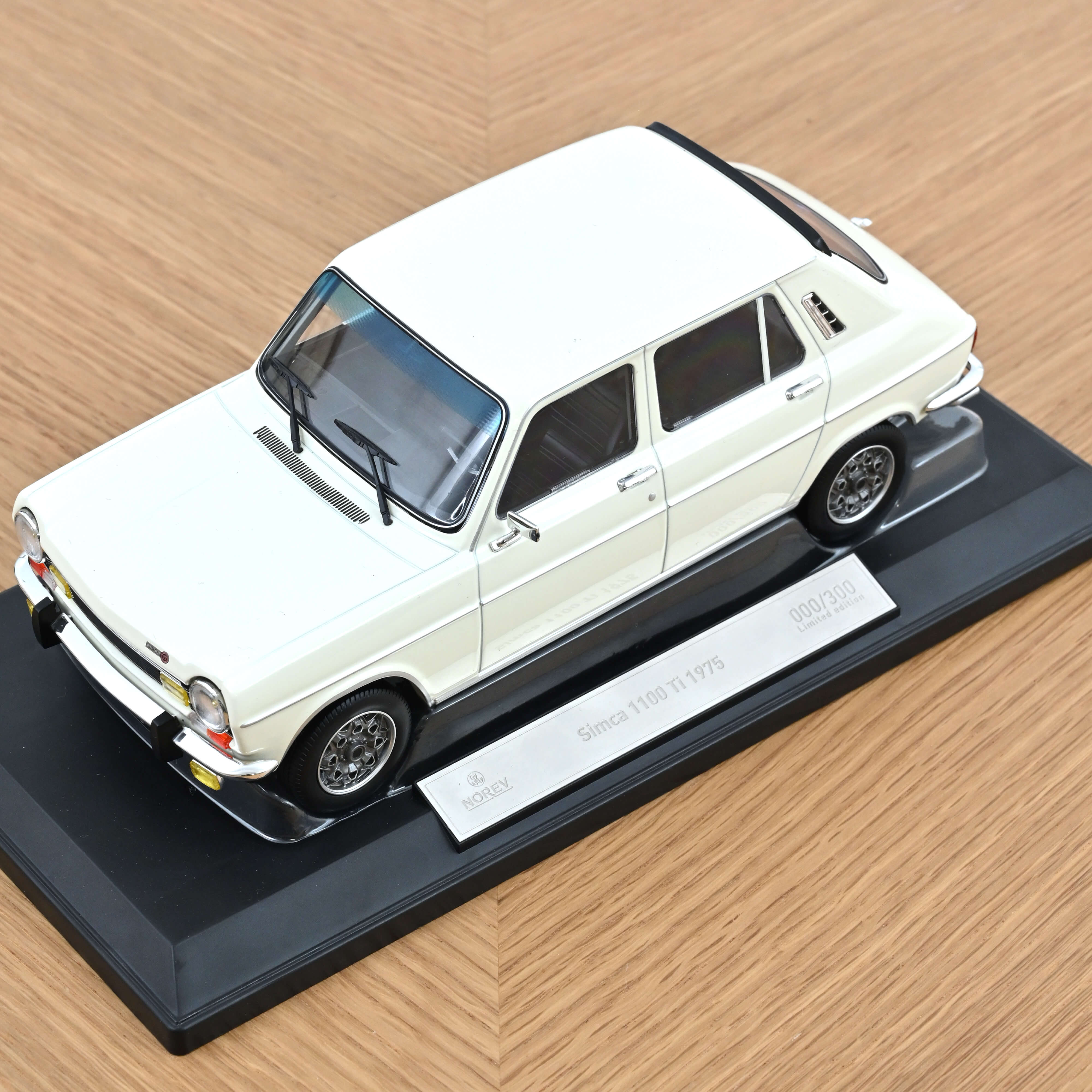 Simca 1100 Ti 1975 Blanc Tacoma 1/18 - 300pcs - Image 4