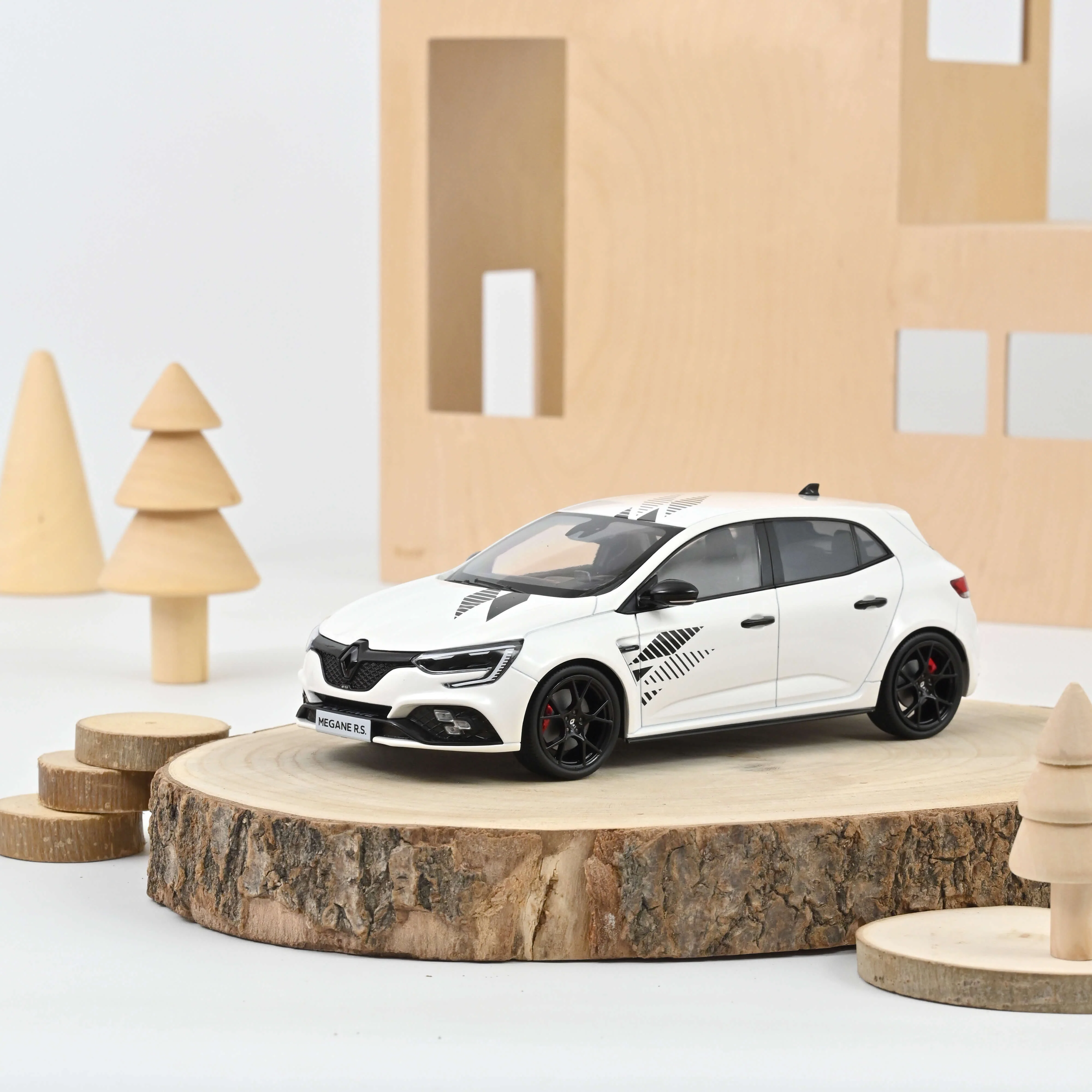 Renault Megane R.S. Ultime 2023 Blanc nacré 1/18