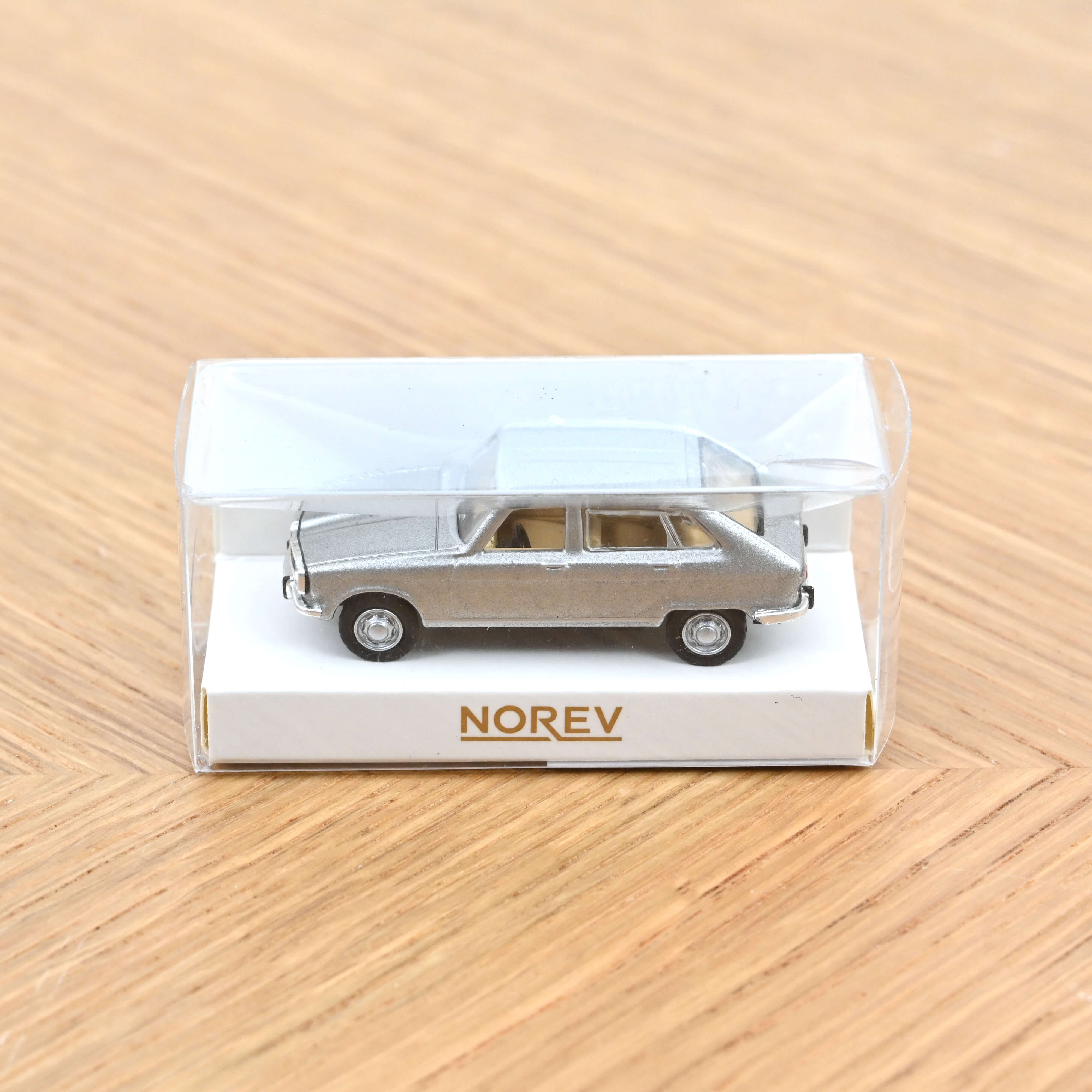 Renault 16 1966 Gris Métallisé 1/87 - Image 2