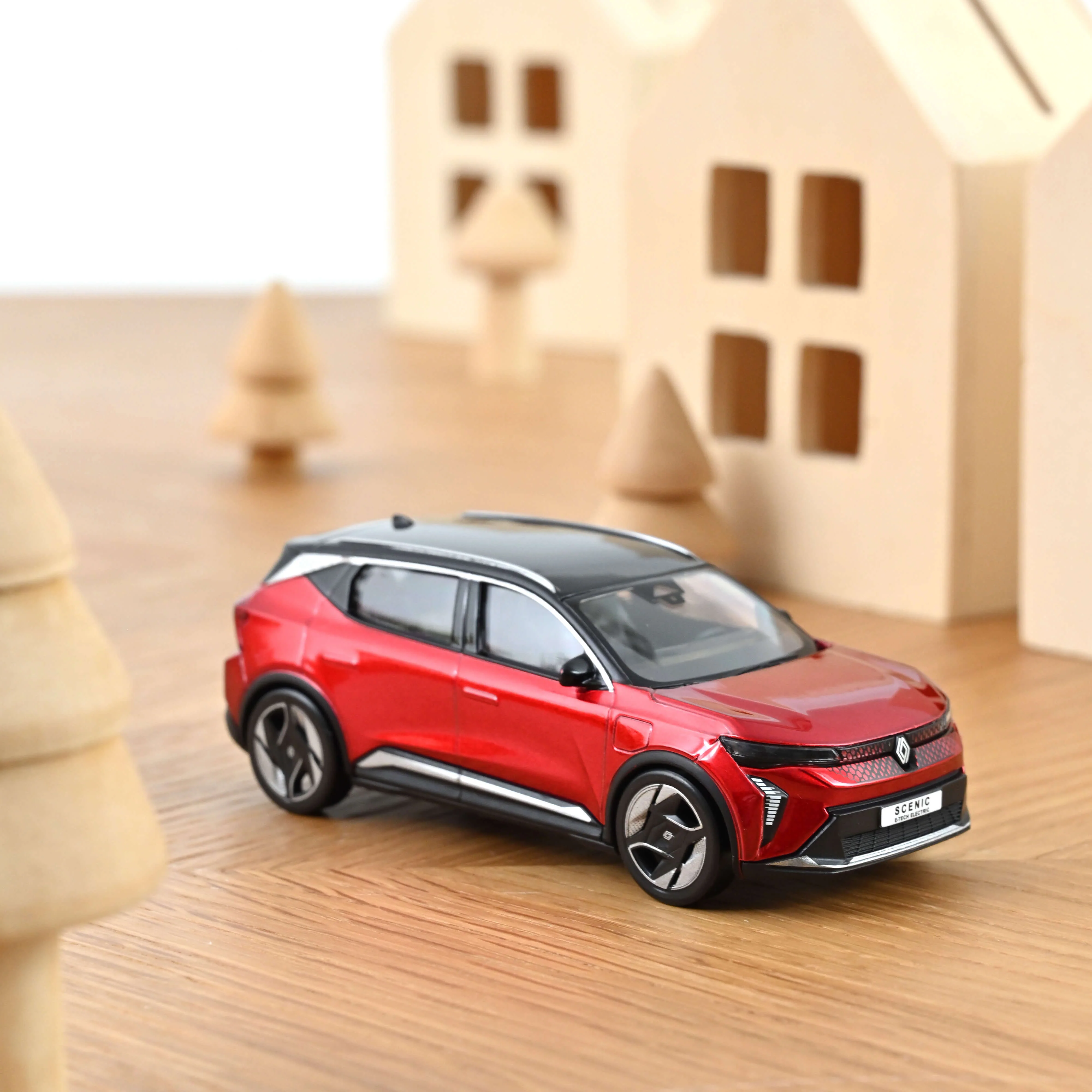 Renault Scénic E-Tech Electrique 2024 Rouge Flamme et Noir 1/43