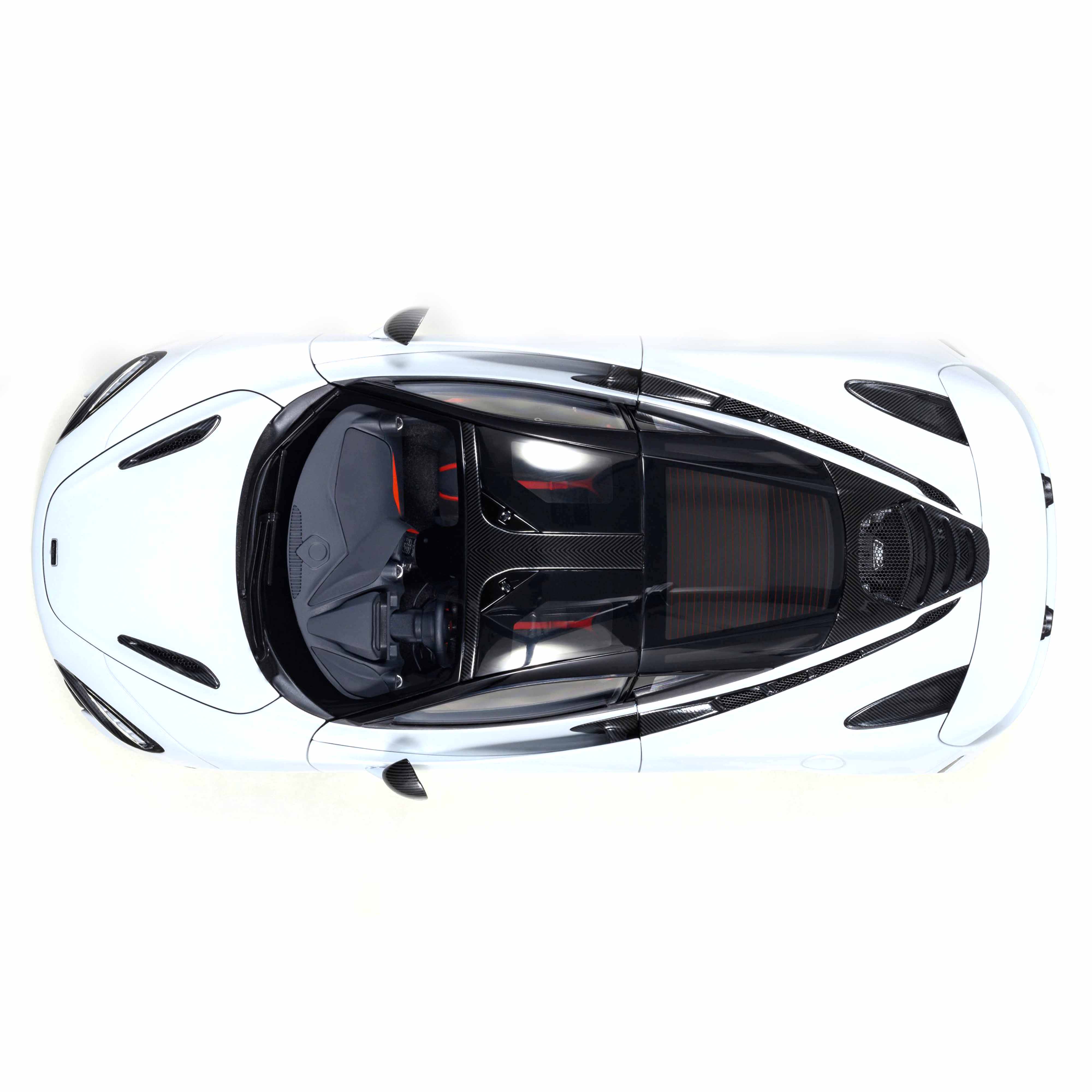 McLaren 720S Blanc de Silice 2017 1/18 - Image 4