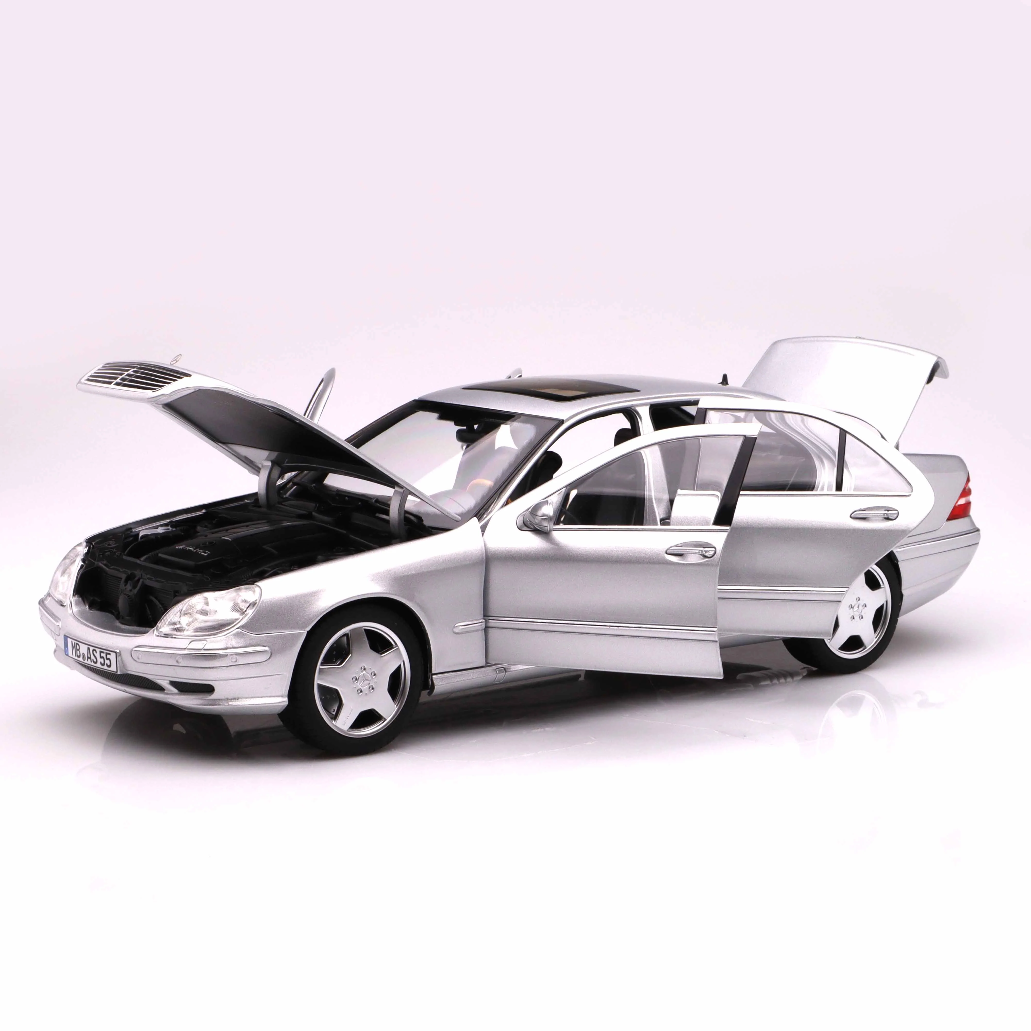 Mercedes-Benz S55 AMG 2000 Argent 1/18 - Image 2