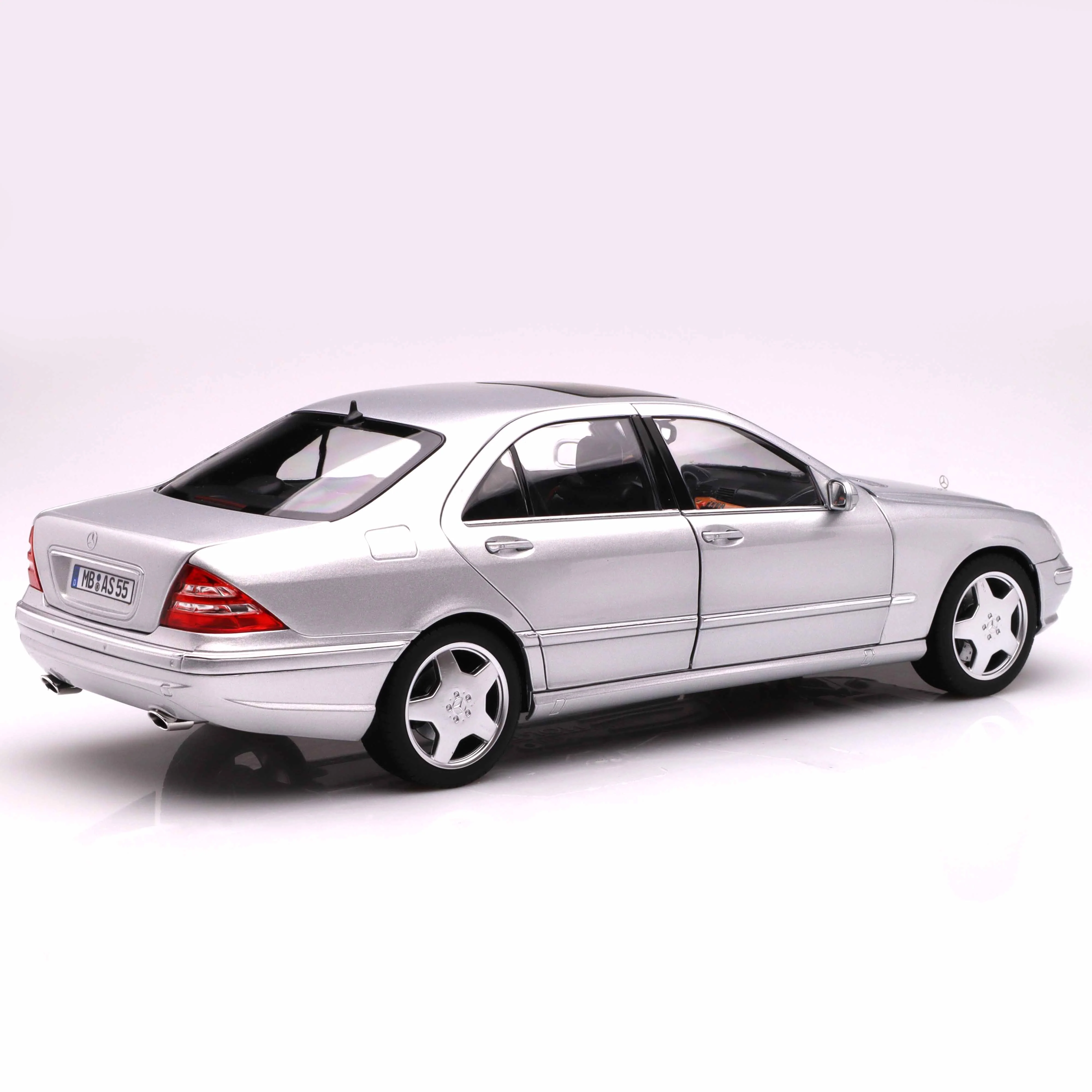 Mercedes-Benz S55 AMG 2000 Argent 1/18 - Image 5