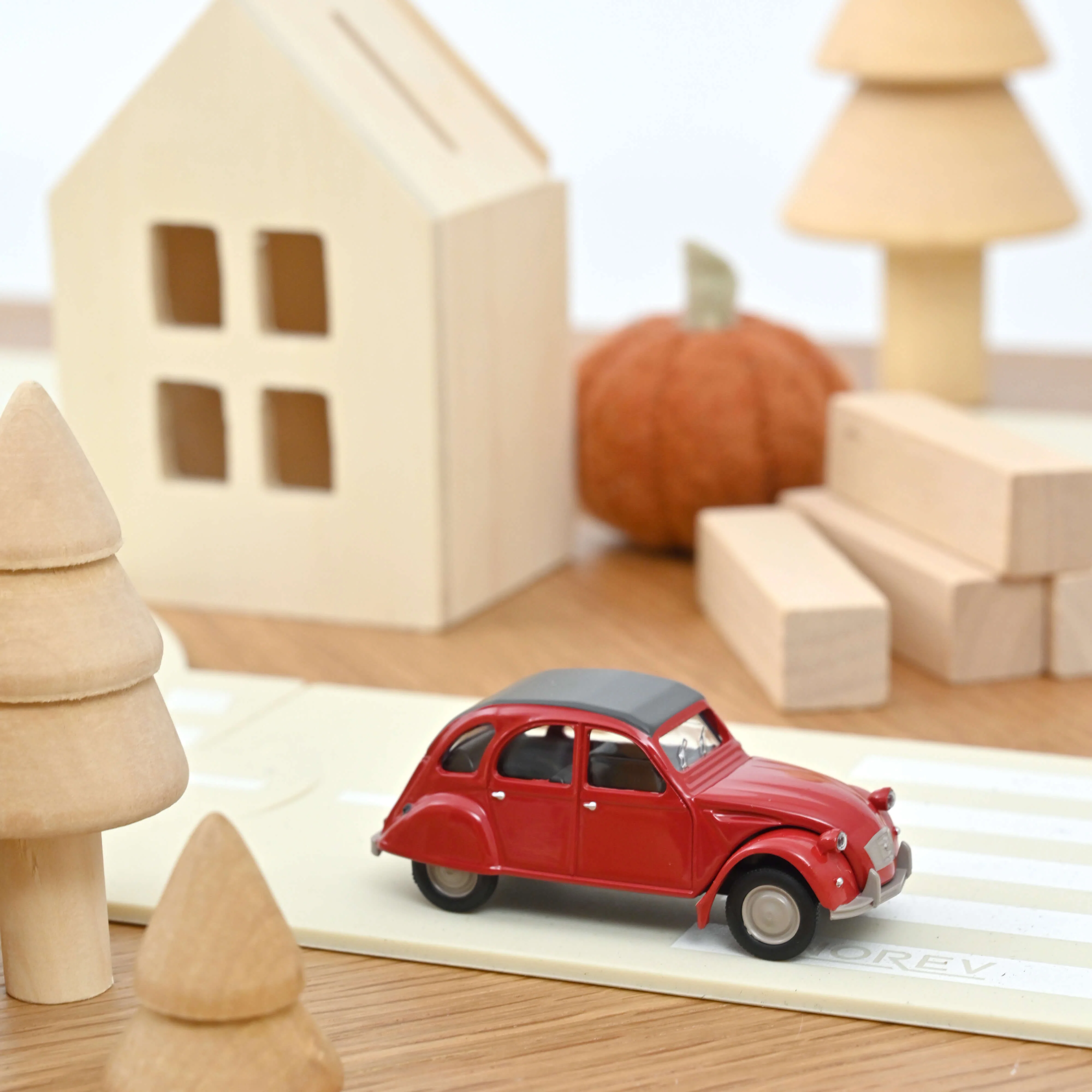 Citroën 2CV Rouge 1/54