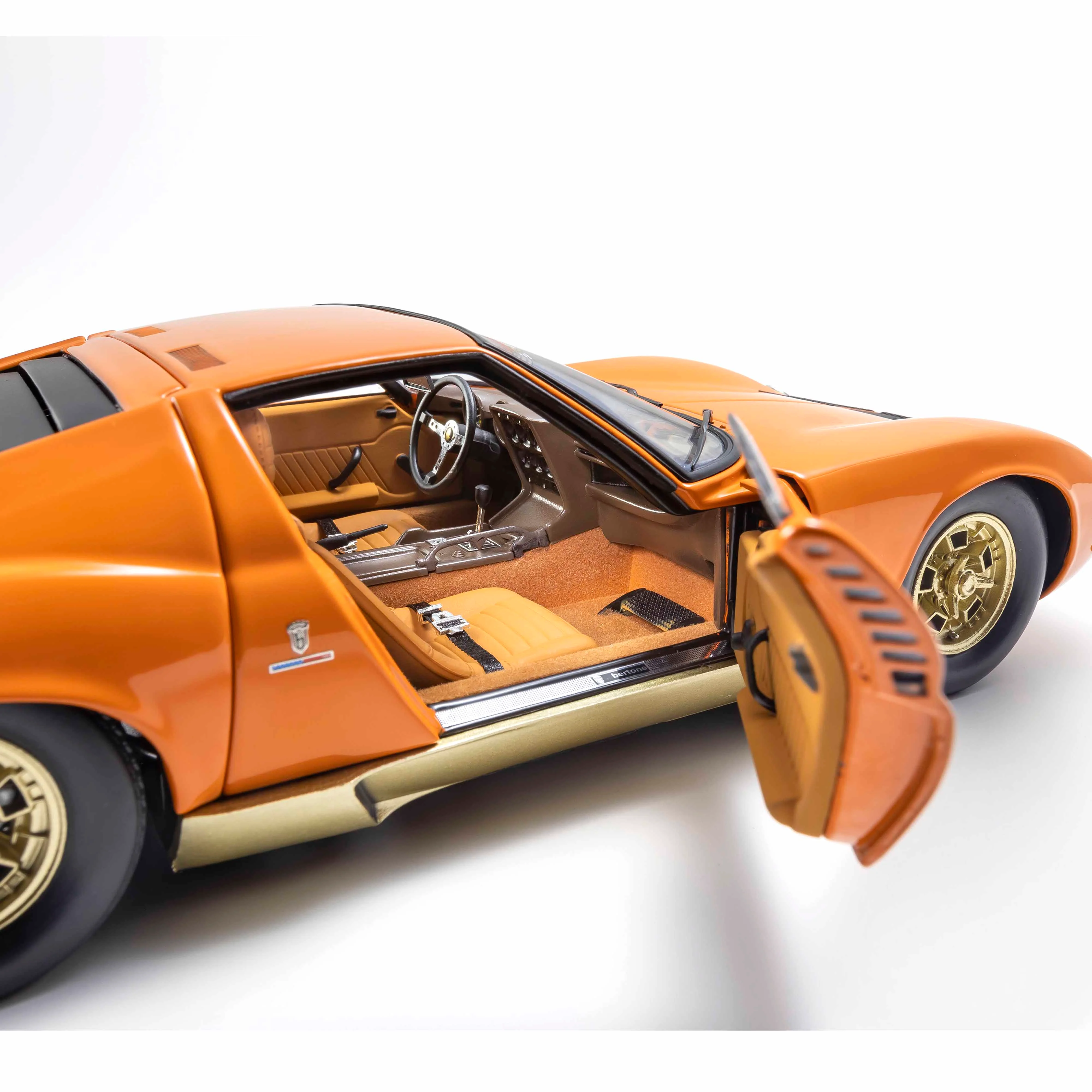 Lamborghini Miura P400 Orange/Or (Intérieur Marron) 1/18 - Image 11