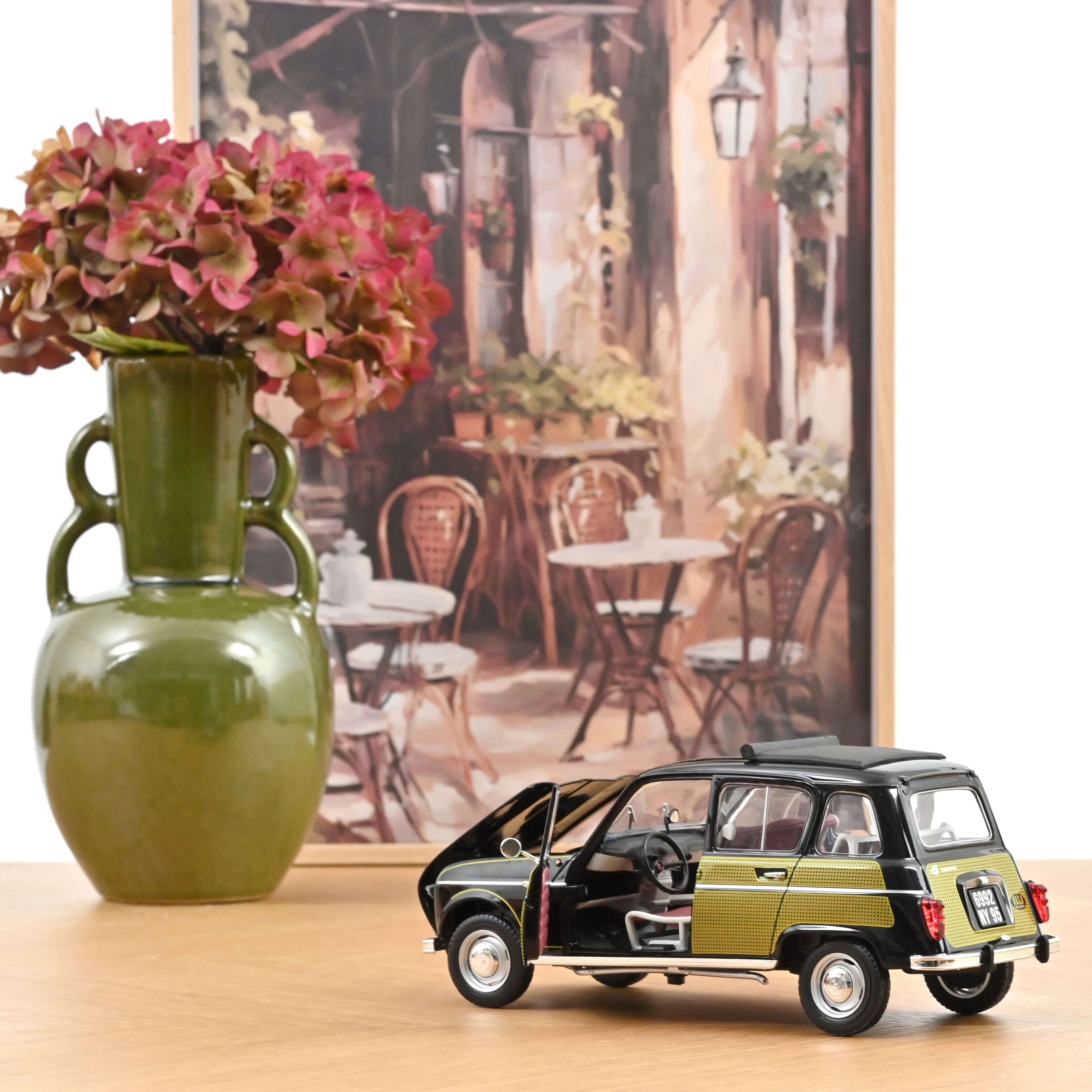 Renault 4 Parisienne 1963 Noire et Jaune 1/18 - 200pcs - Image 2