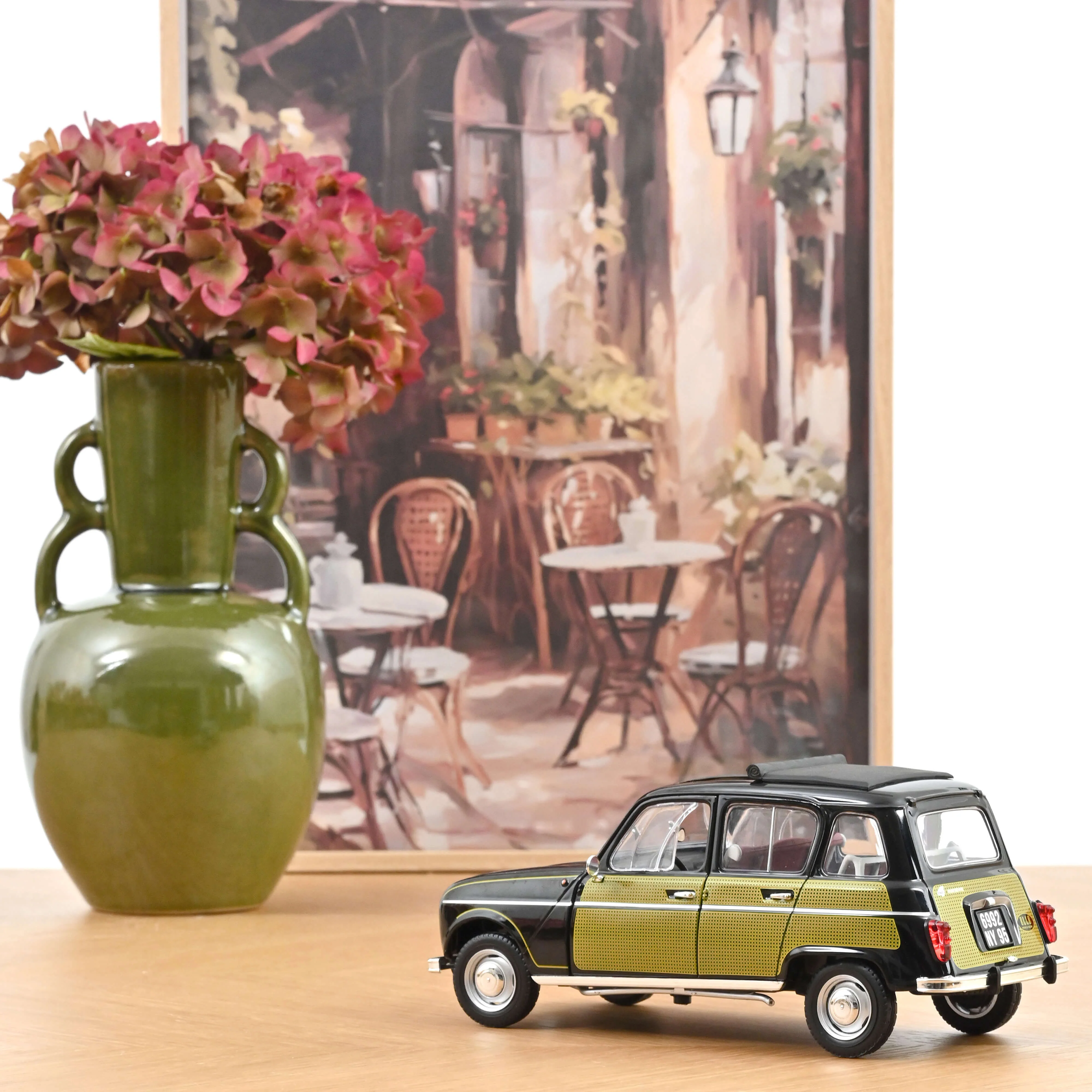 Renault 4 Parisienne 1963 Noire et Jaune 1/18 - 200pcs - Image 3