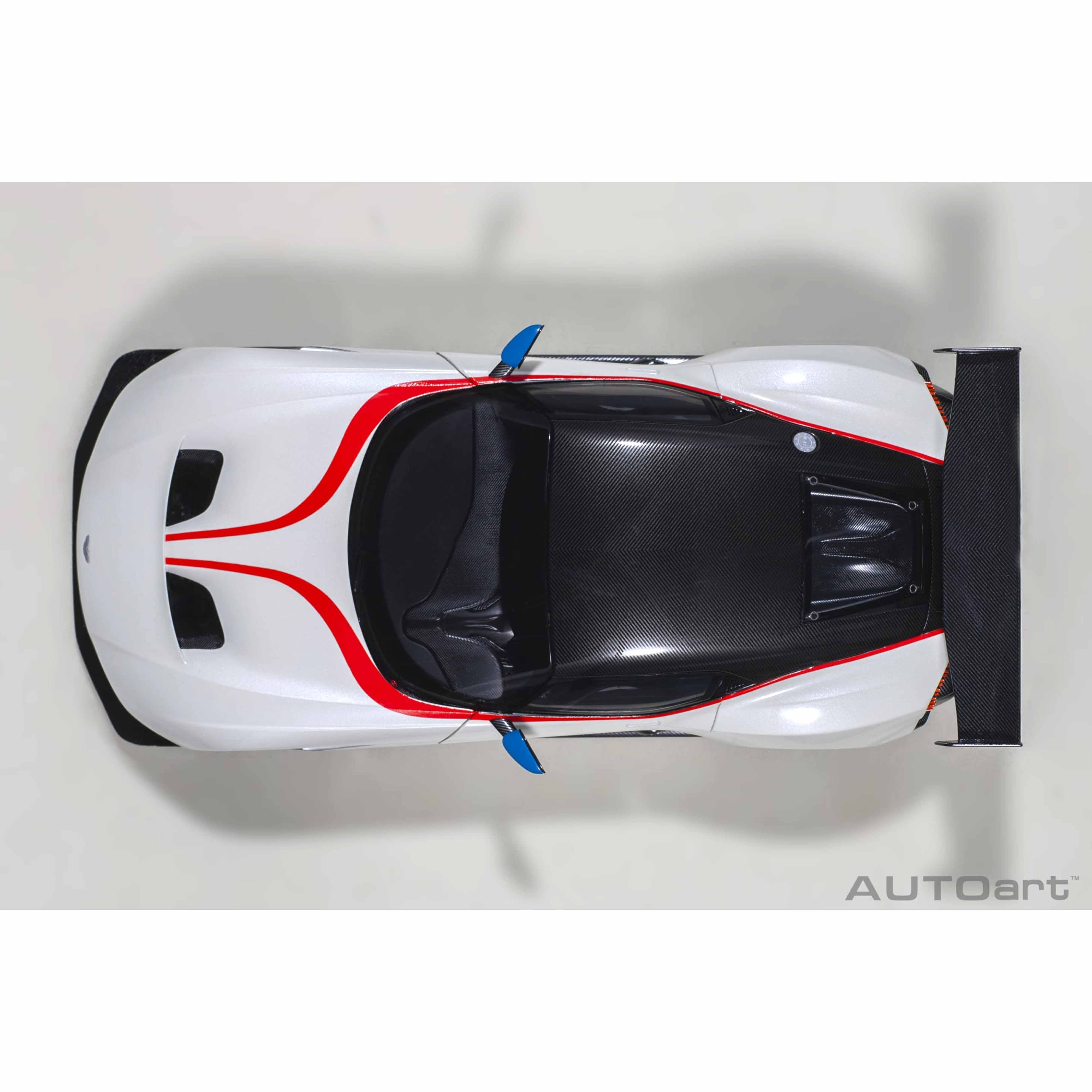 Aston Martin Vulcan Stratus Blanc 1/18 - Image 6