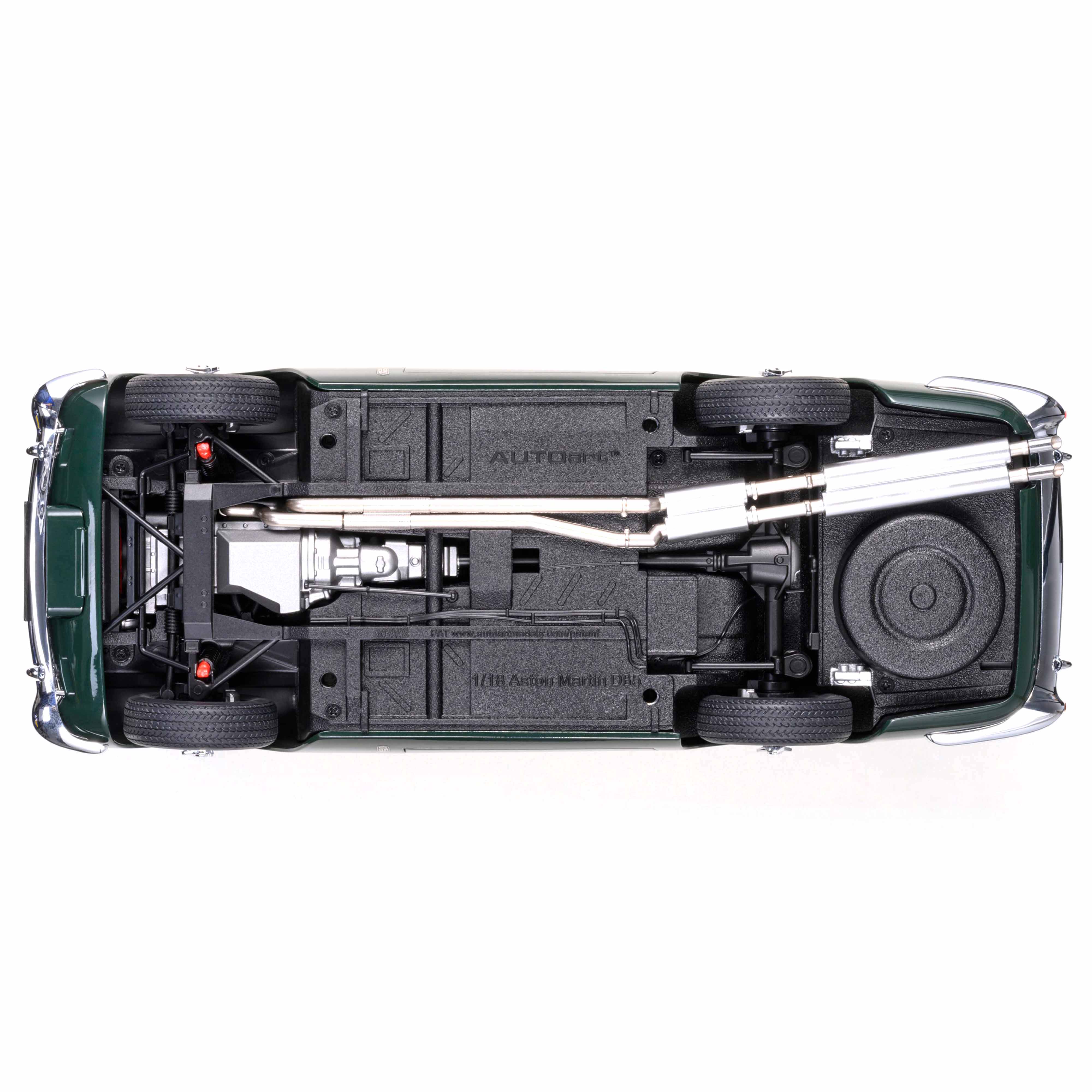 Aston Martin DB5 Vert de course britannique 1/18 - Image 7