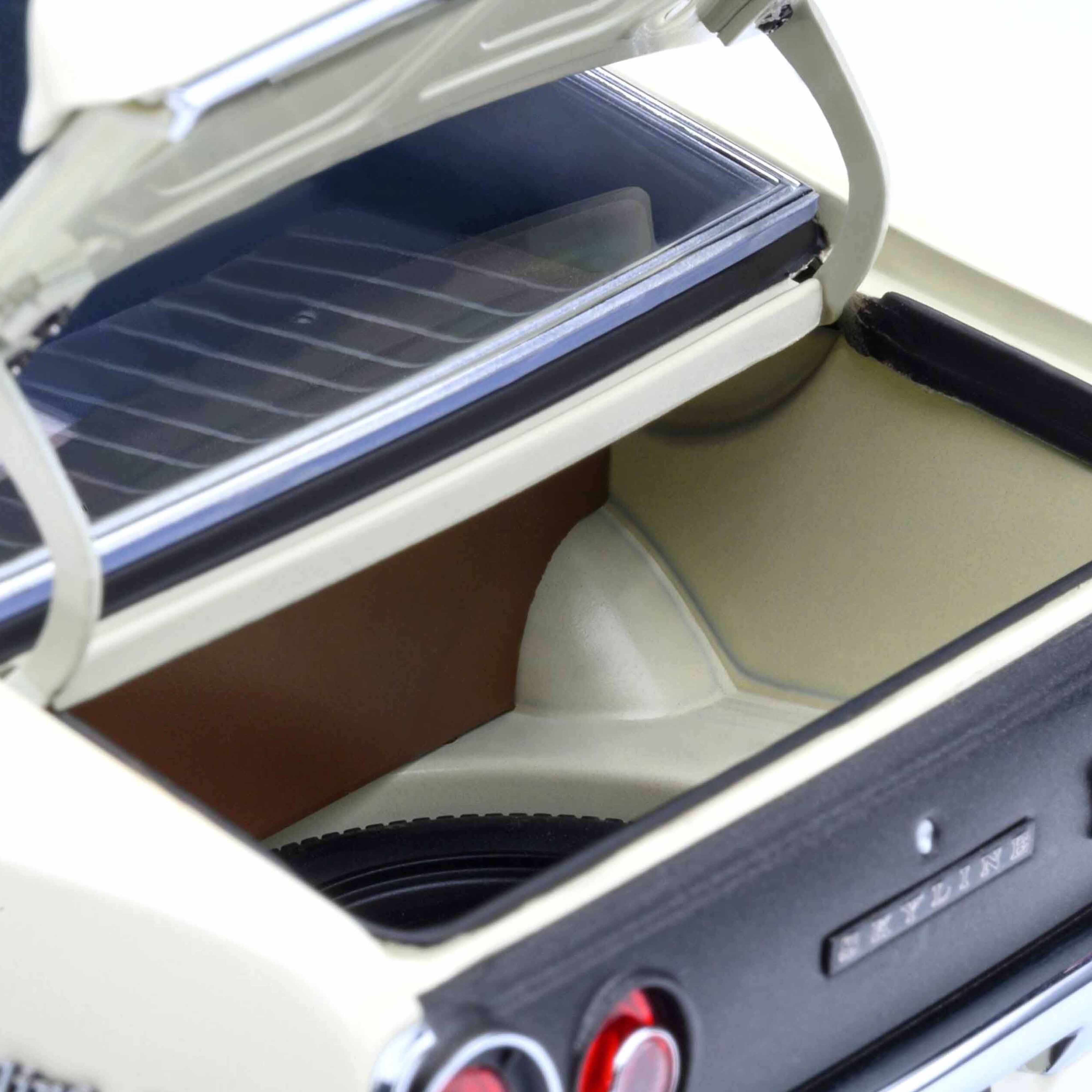 Nissan Skyline 2000 GT-R (KPGC110) Blanc 1/18 - Image 11