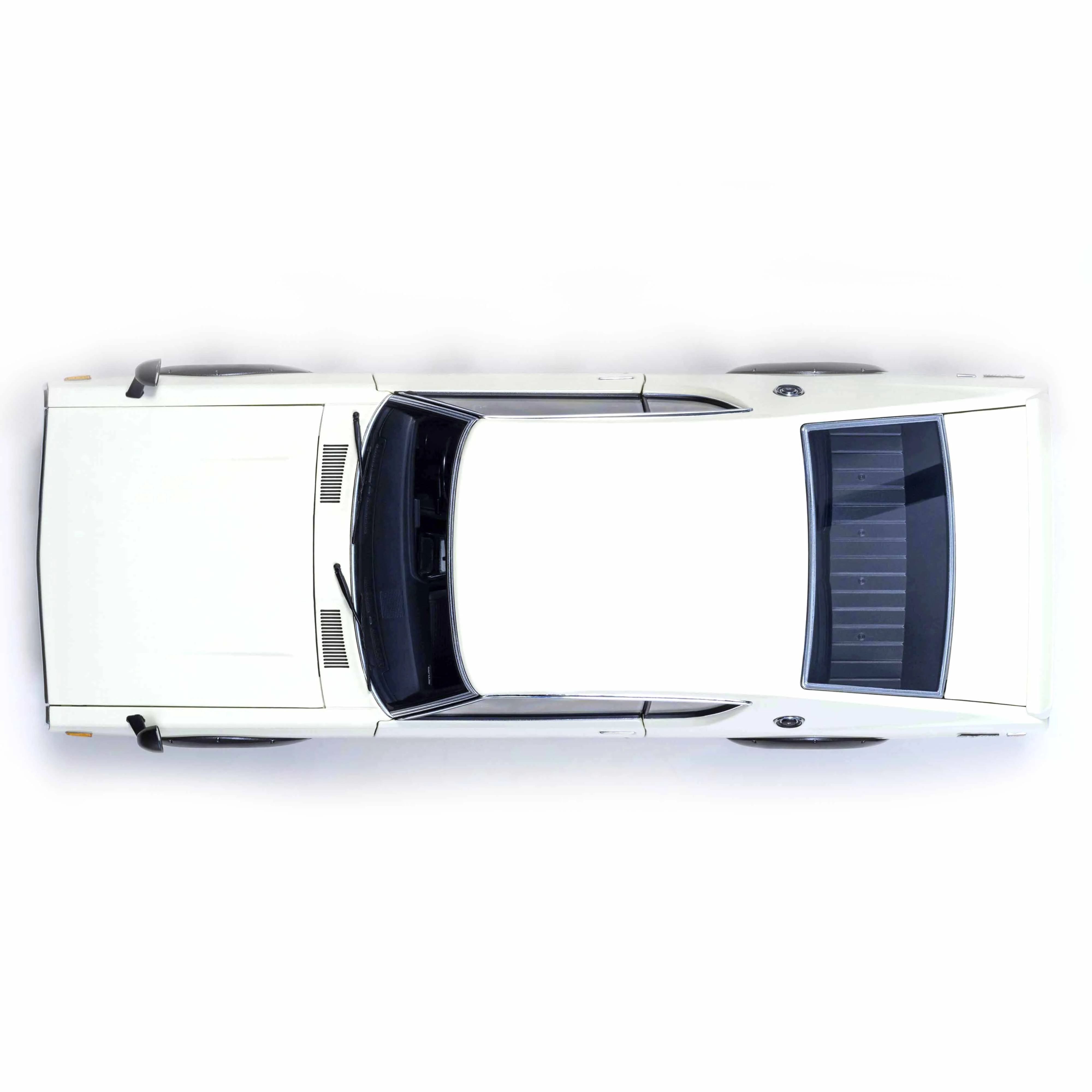 Nissan Skyline 2000 GT-R (KPGC110) Blanc 1/18 - Image 6