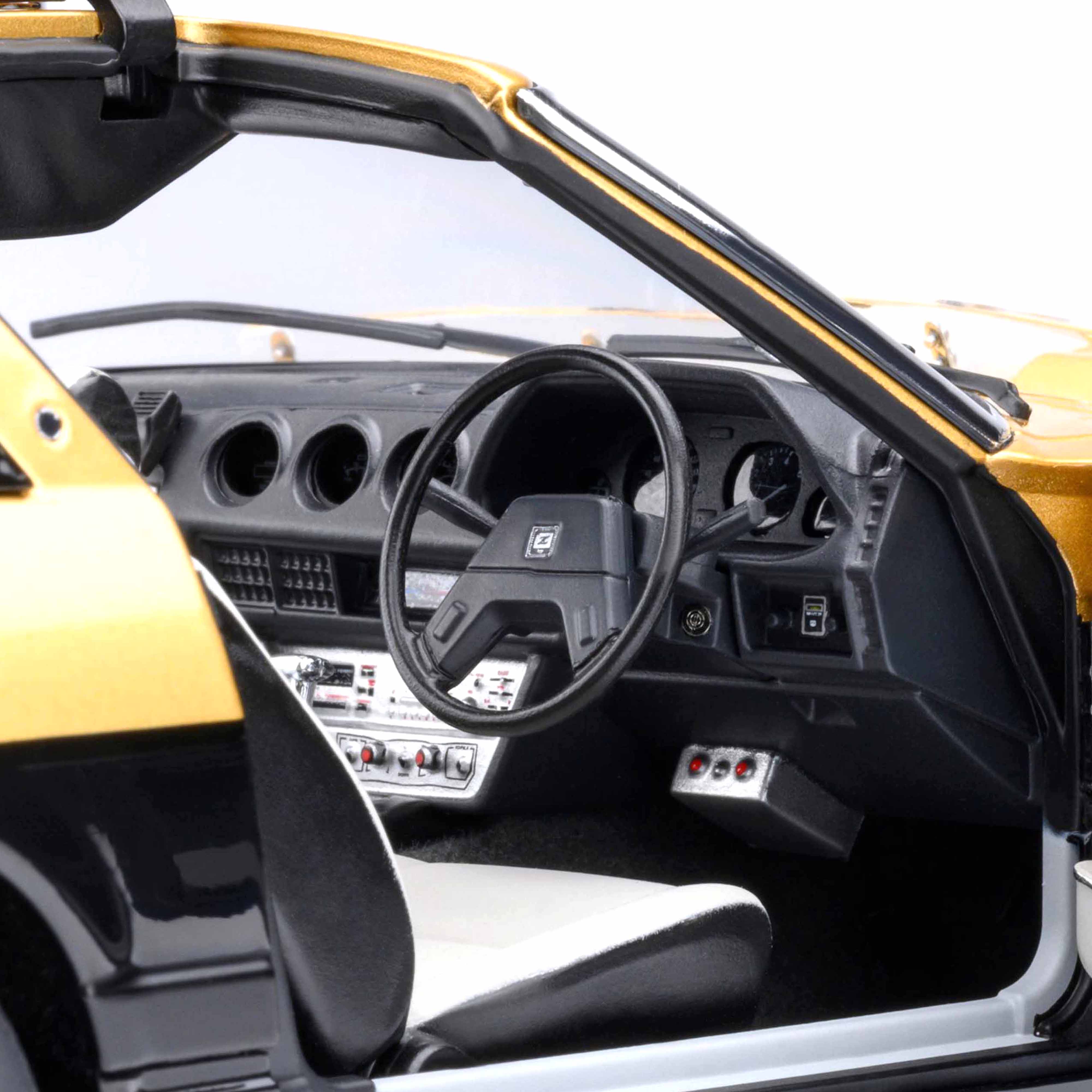 Nissan Fairlady Z (S130) Seibu-Keisatsu Super Z 1/18 - Image 9