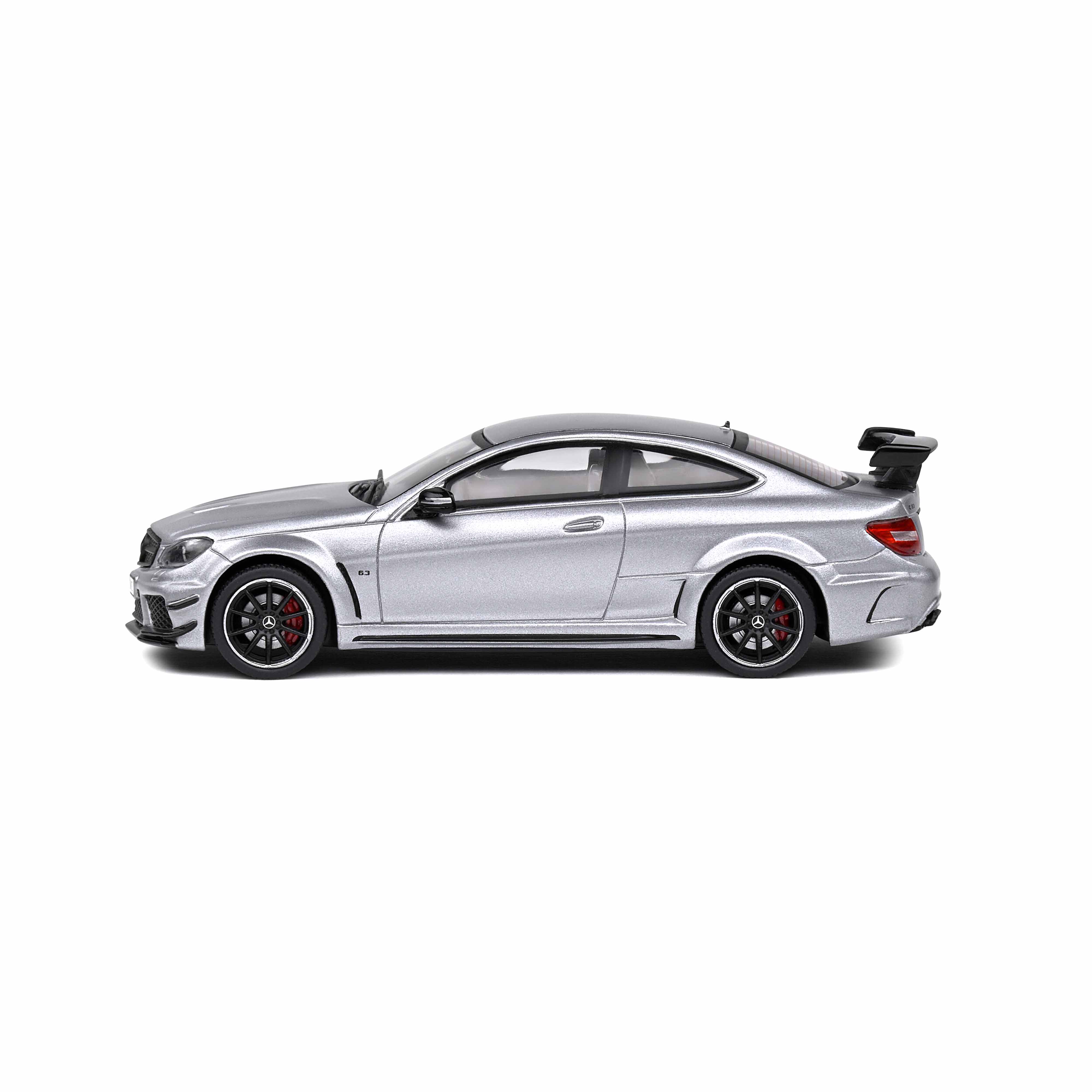Mercedes C63 AMG Black Series Gris Métallique Mat 2011 1/43 - Image 2