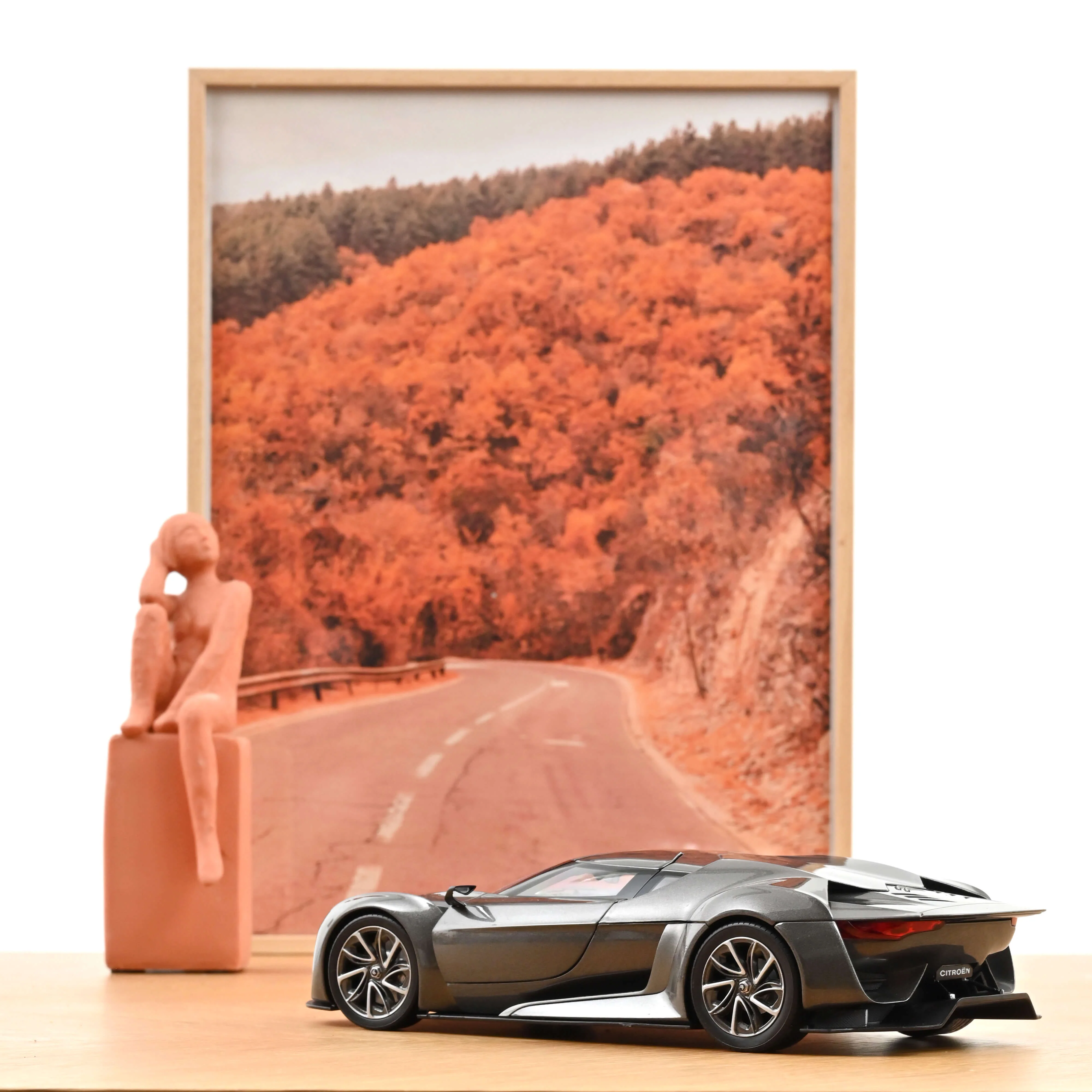 GT by Citroën 2008 Concept Car Gris foncé 1/18 - 200 pcs - Image 3