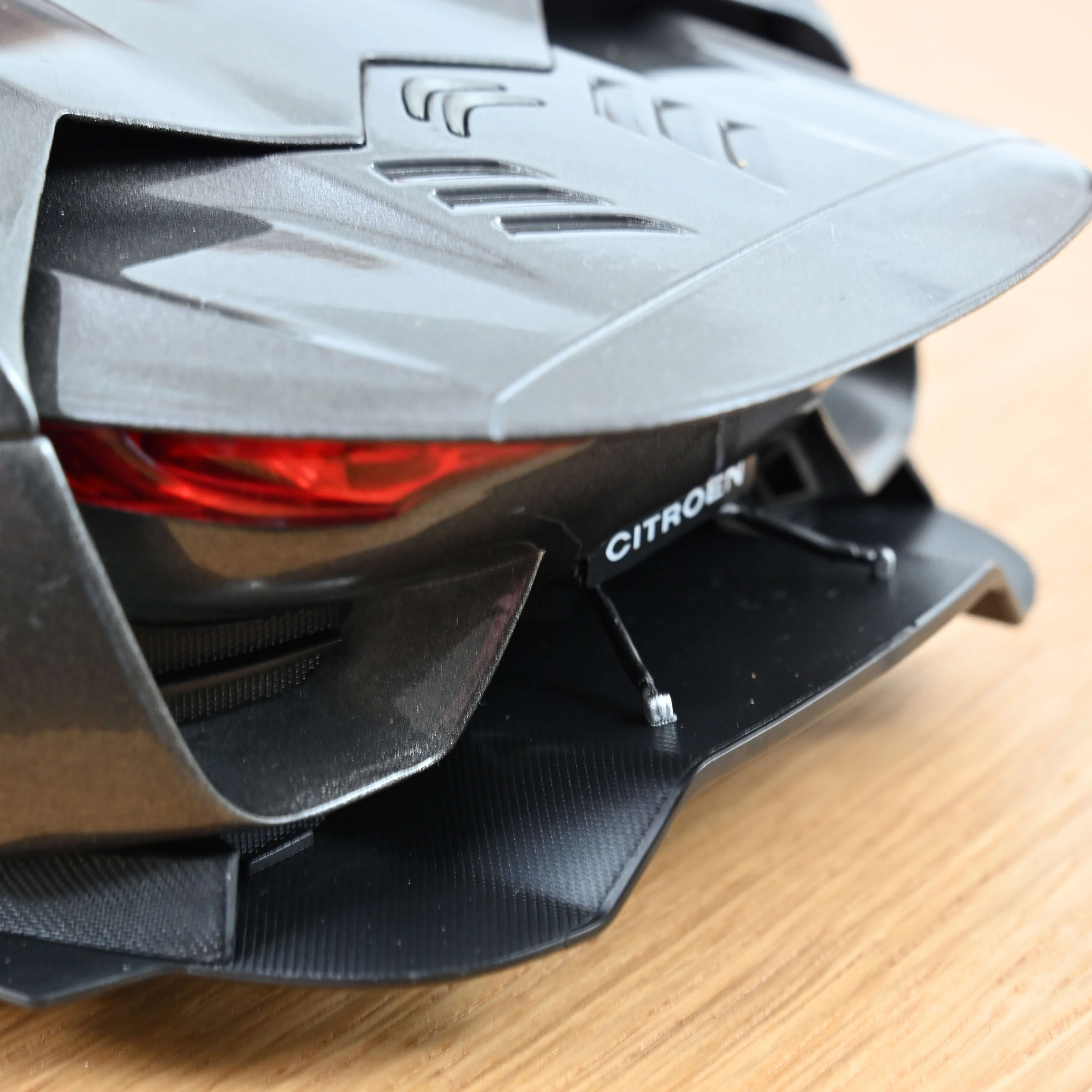 GT by Citroën 2008 Concept Car Gris foncé 1/18 - 200 pcs - Image 6