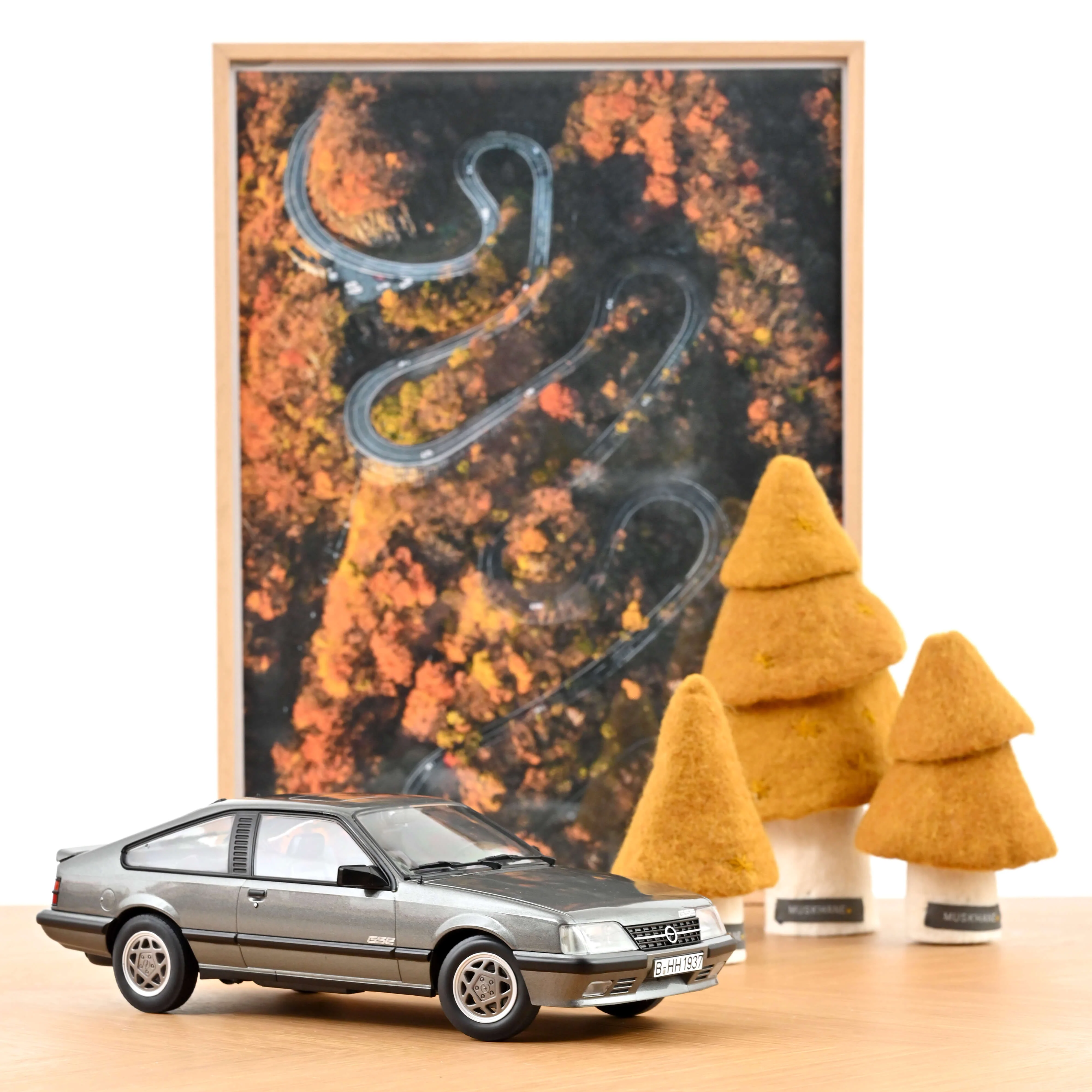Opel Monza GSE 1984 Anthracite métallisé 1/18 - 200pcs