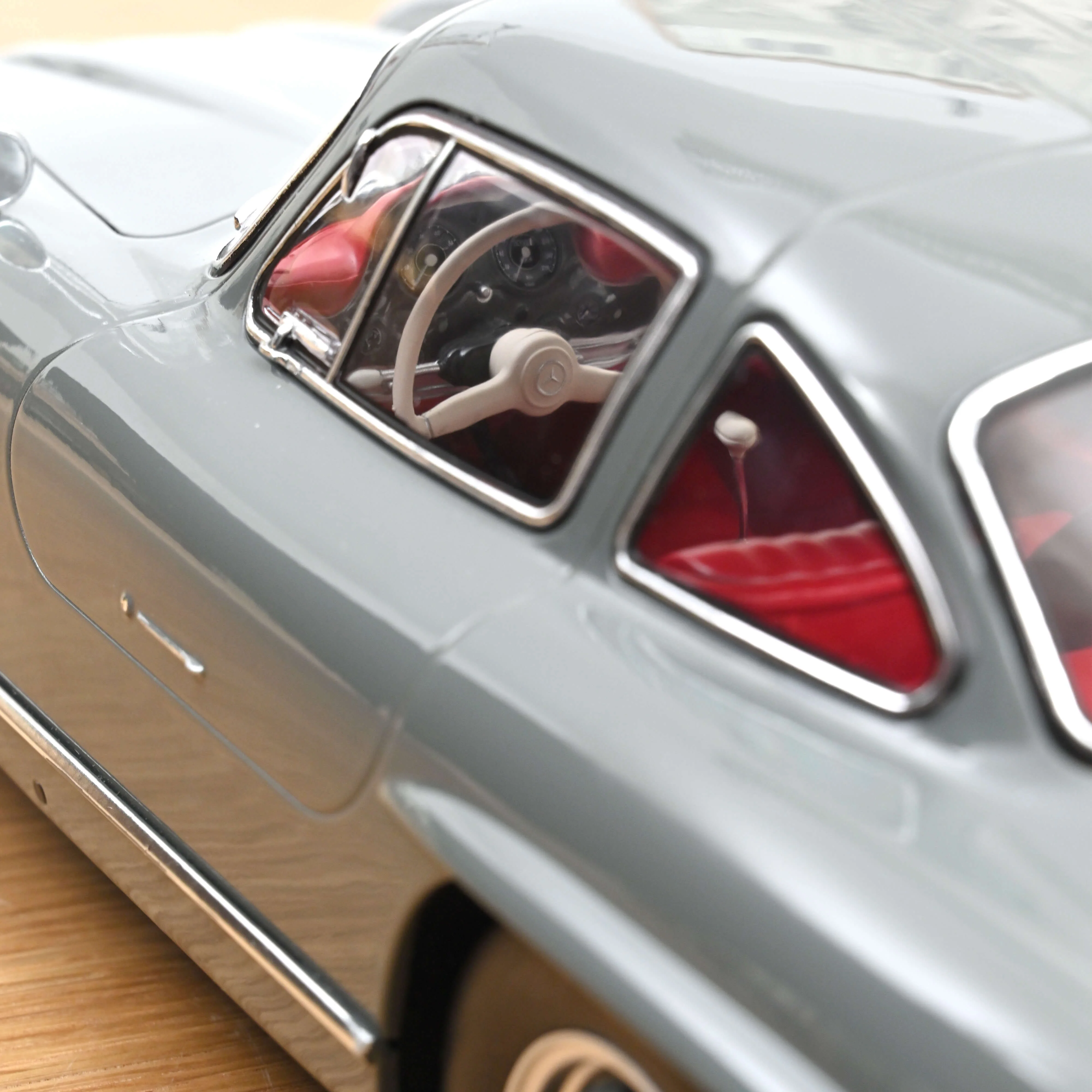 Mercedes-Benz 300 SL 1954 Gris Graphite 1/12 - Image 3