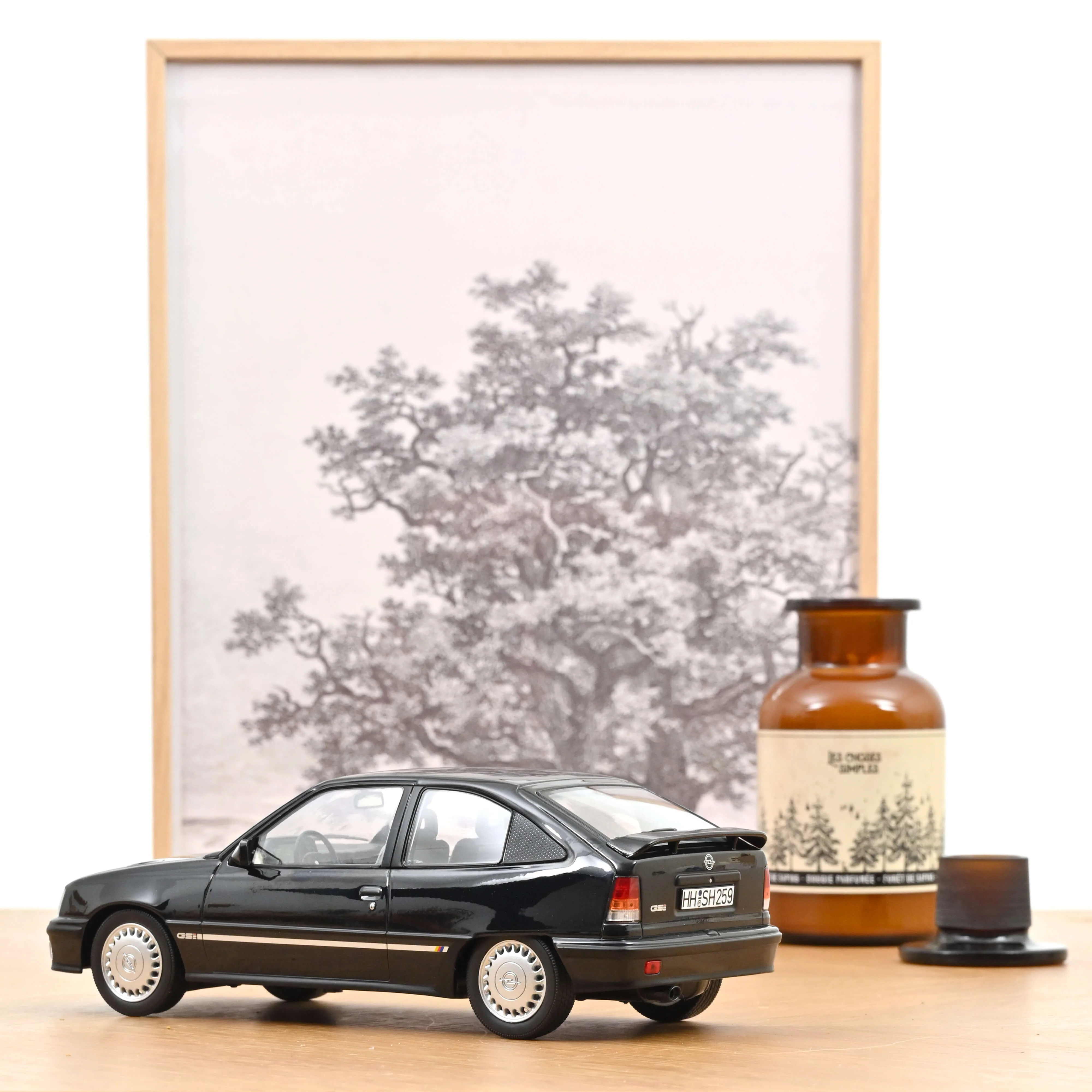 Opel Kadett GSi 1991 Noir métallisé Helmut Schmidt 1/18 - Image 2