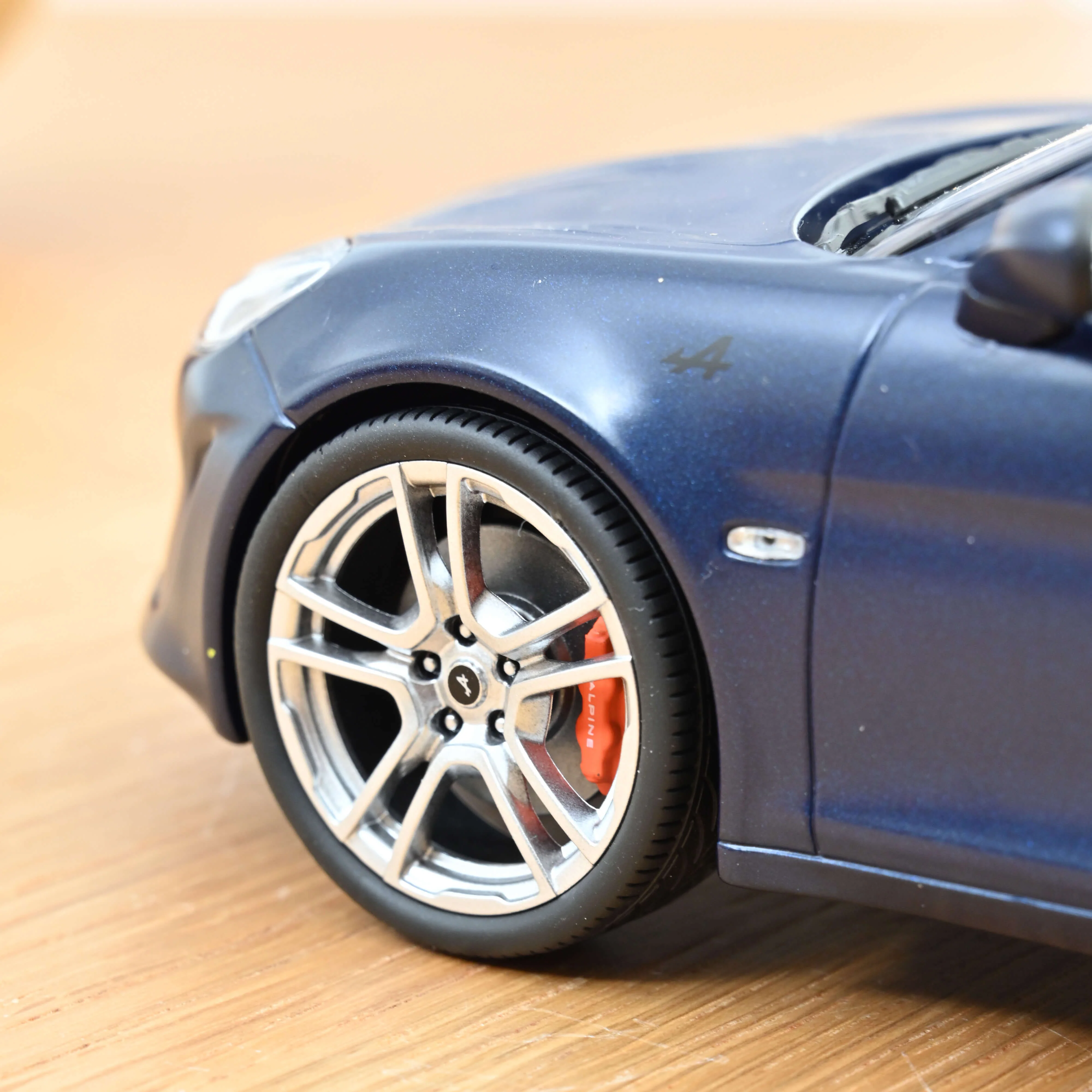 Alpine A110 S 2025  Bleu Tempête Mat 1/18 - Image 4