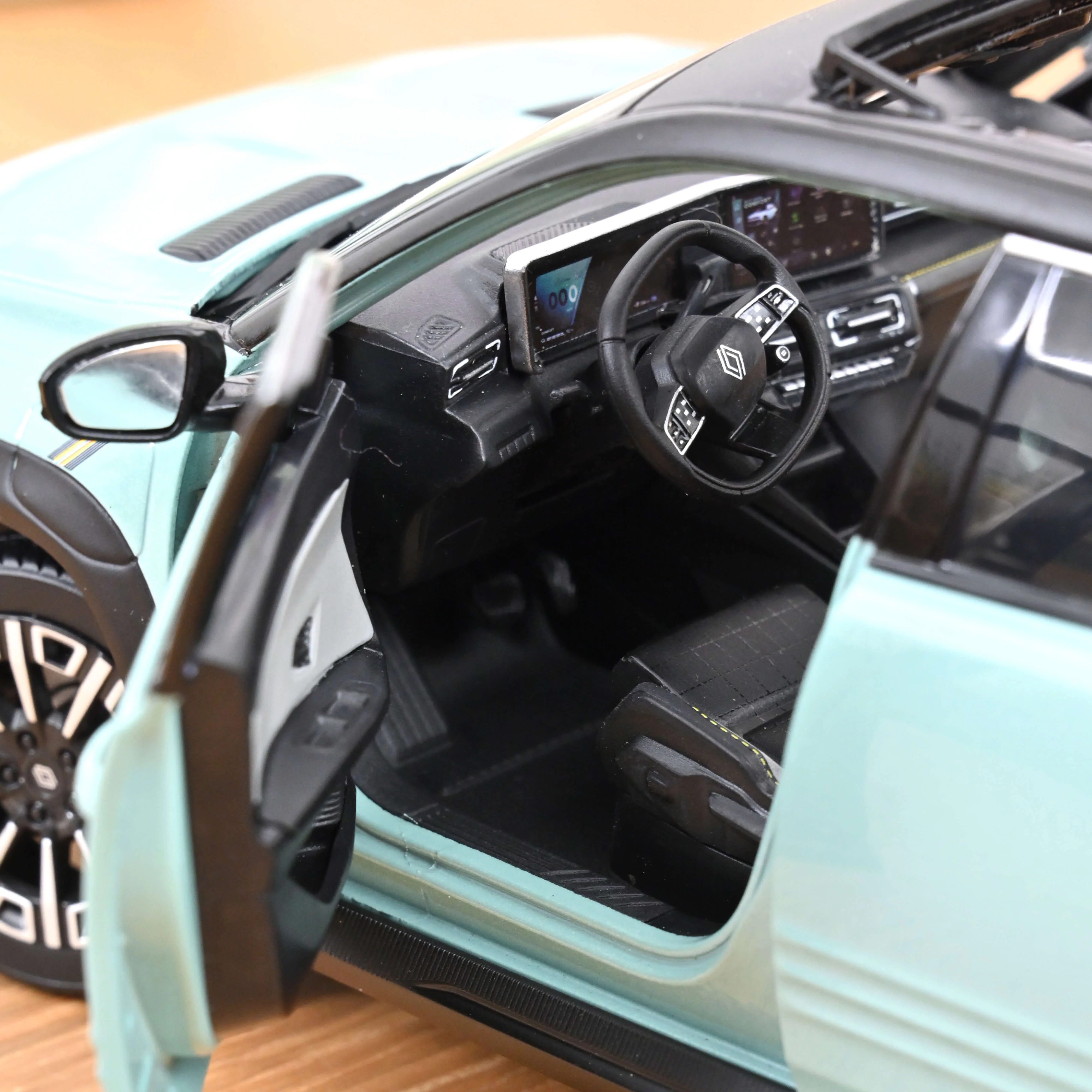 Renault 4 E-Tech Electrique 2025 Vert Hauts-de-France 1/18 - Image 4