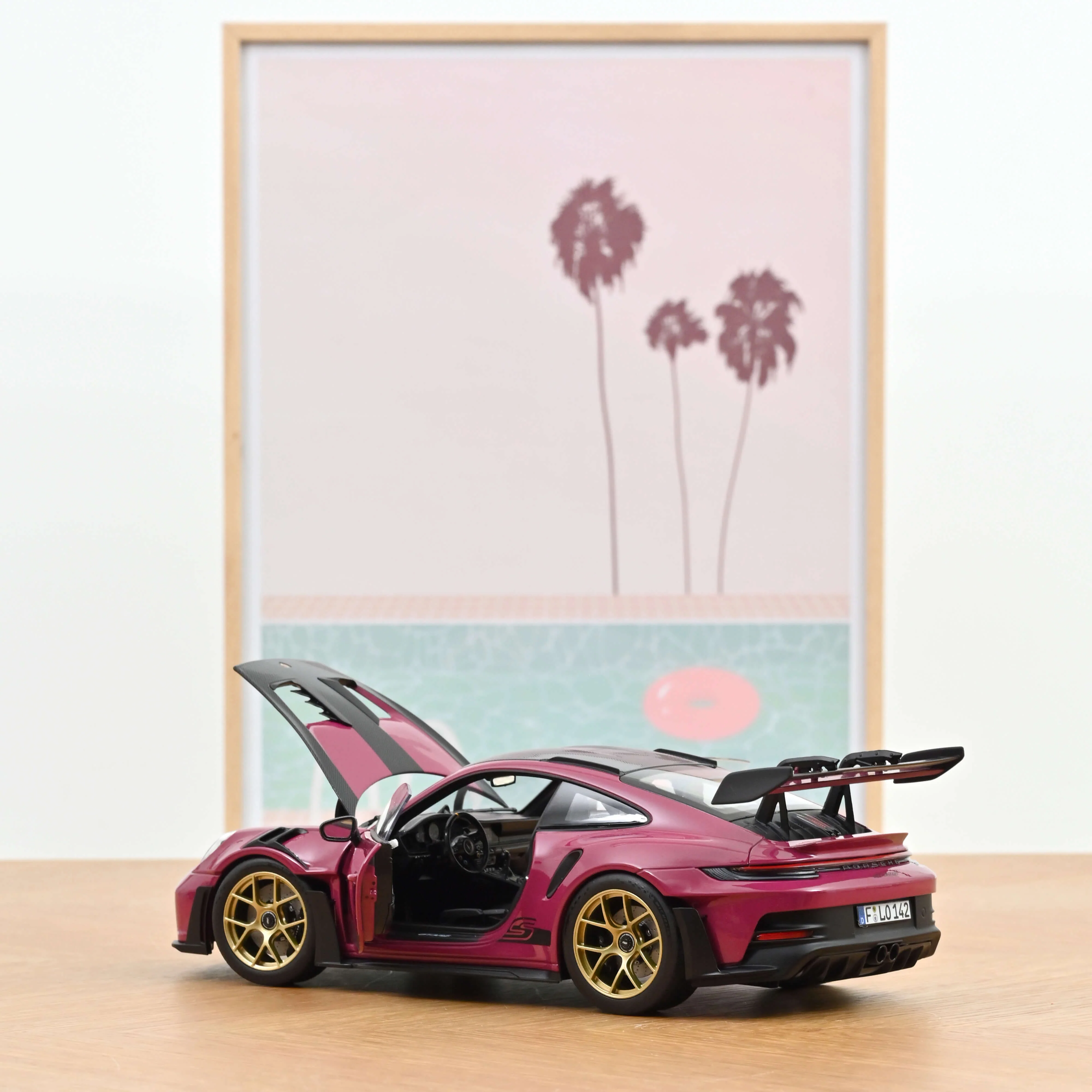 Porsche 911 GT3 RS avec Pack Weissach 2022 Ruby Star 1/18 - Image 2