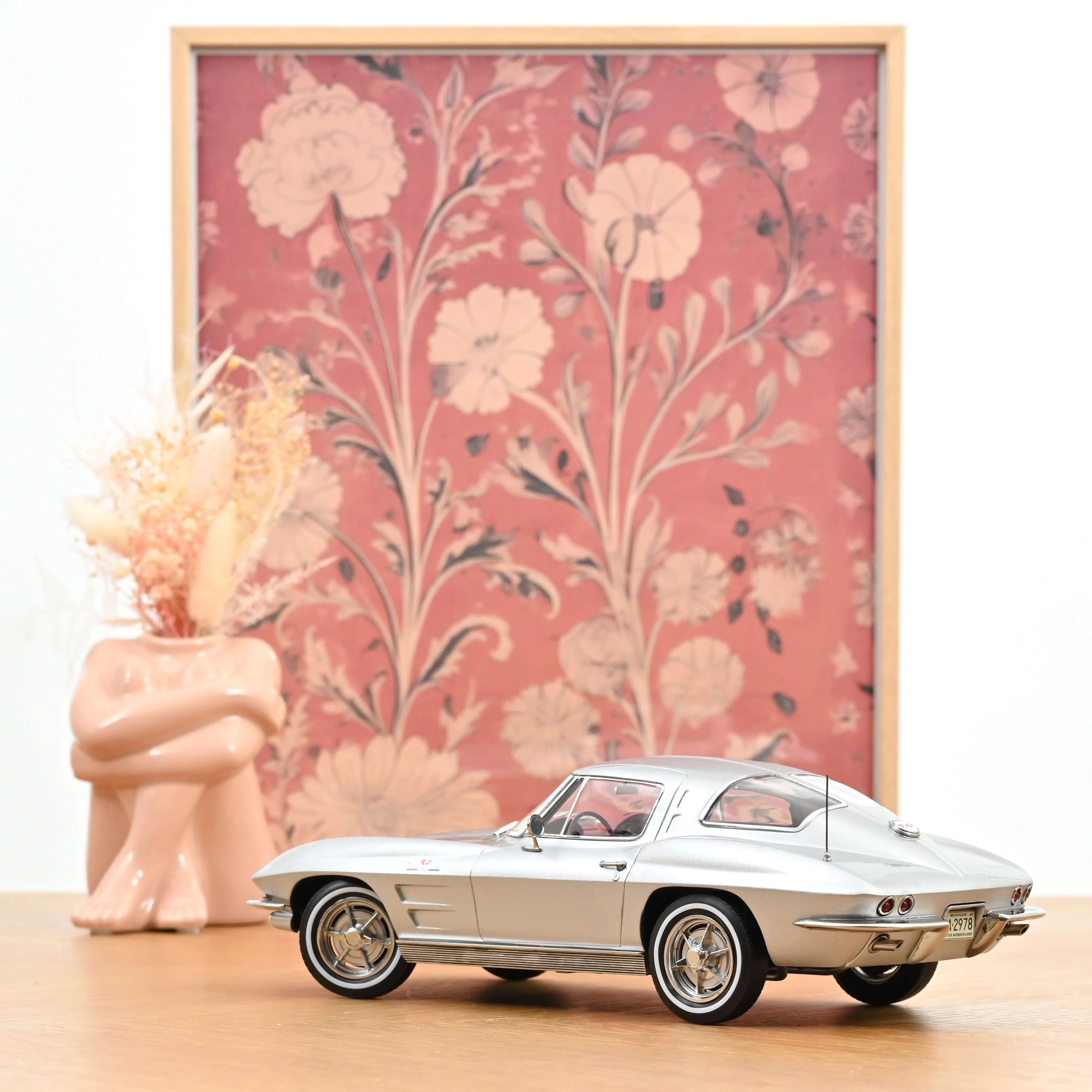 Chevrolet Corvette Sting Ray 1963 Argent Sebring 1/18 - Image 2