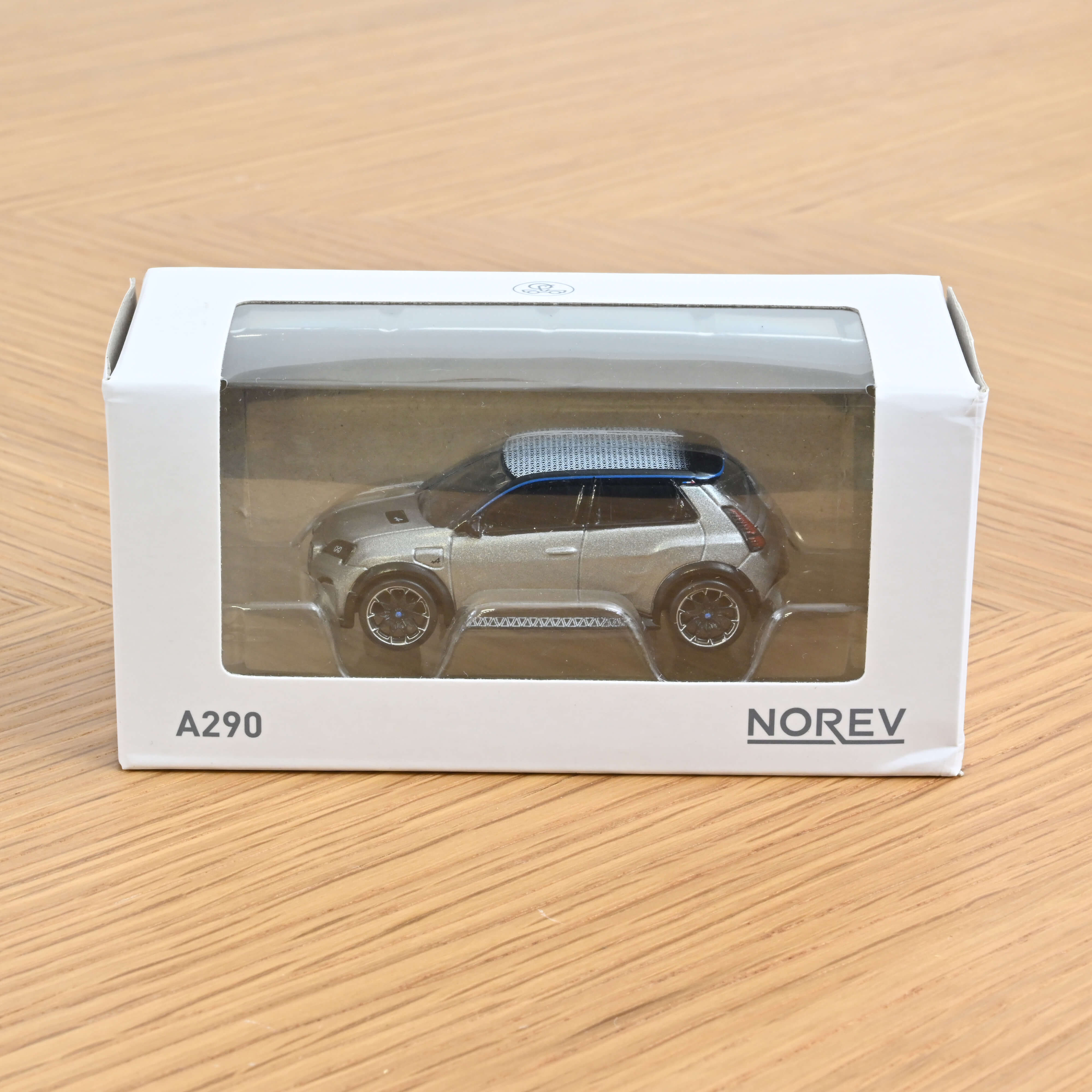 Alpine A290 GT 2025 Première Edition La Grise 1/64 - Image 2